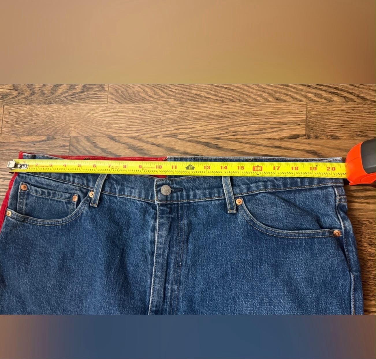 Levi’s Premium Men’s Blue/Red Split Logo Denim Jeans Athletic Taper Stretch