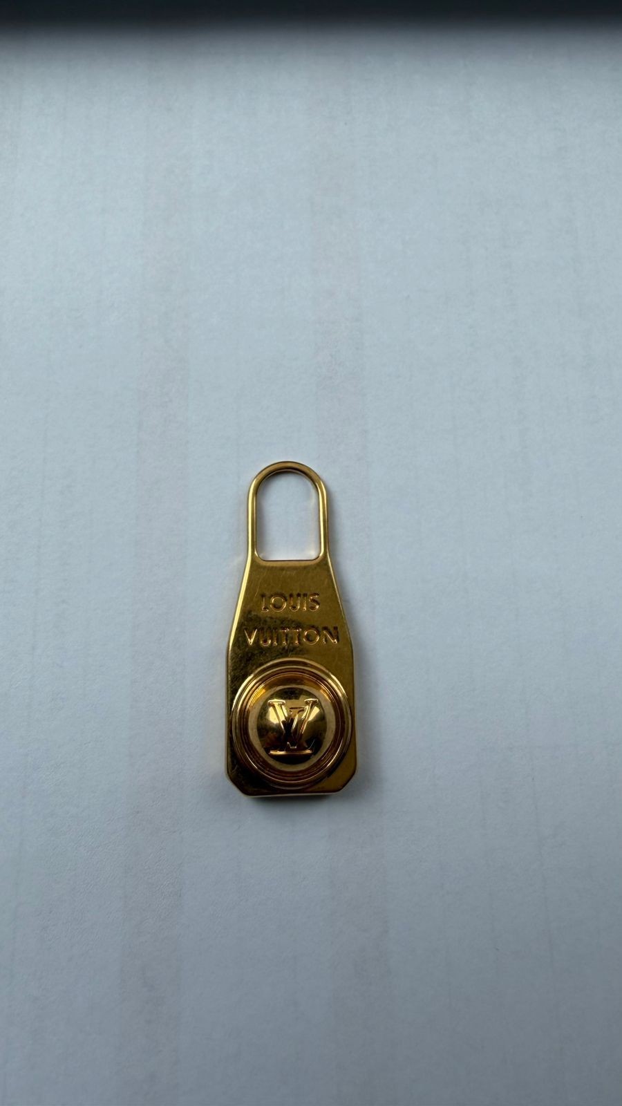 Louis Vuitton Zipper Pull handle Gold