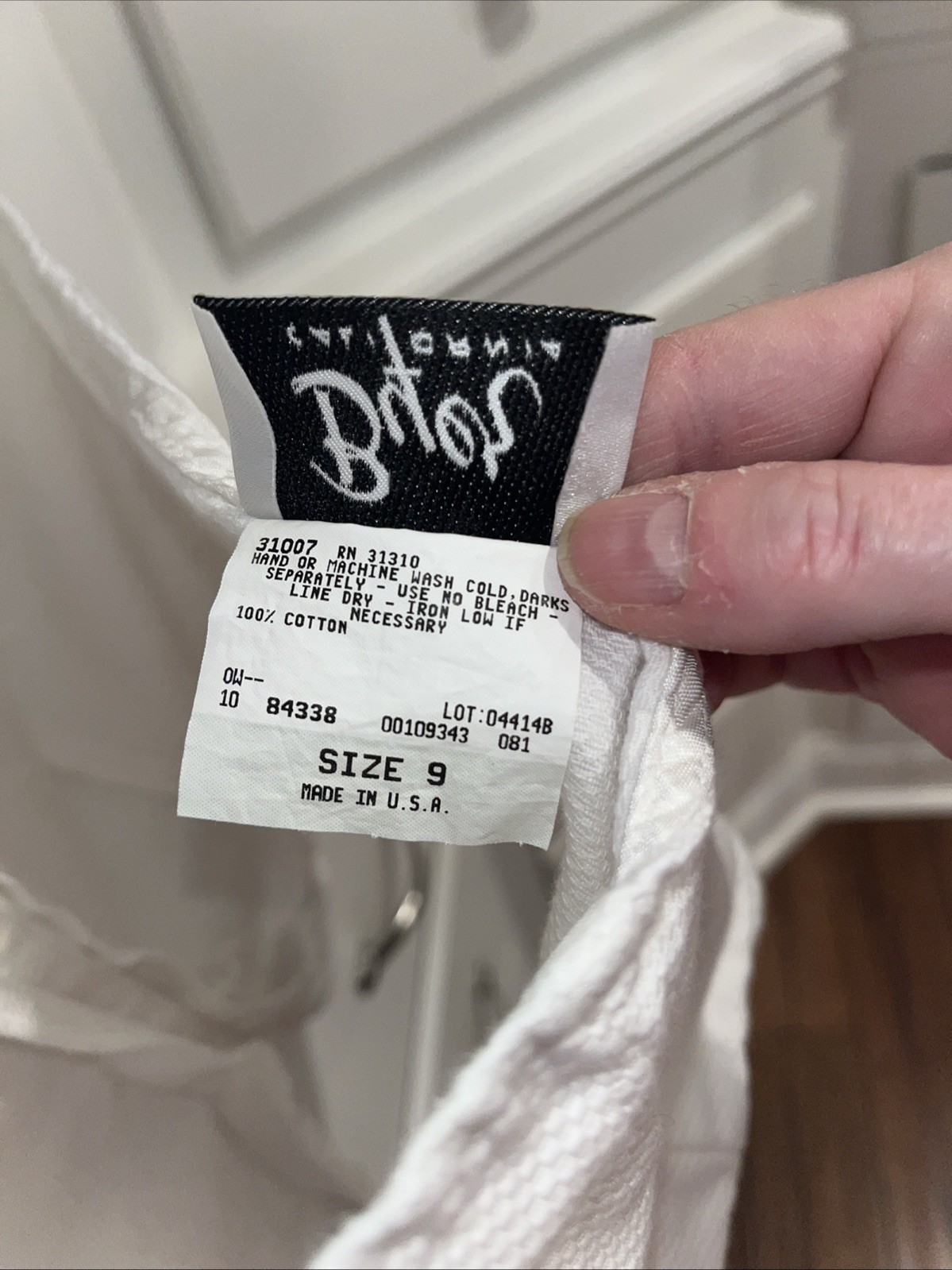Buyer California Women’s White Waffle Texture Halter Top Size 9 Made In USA