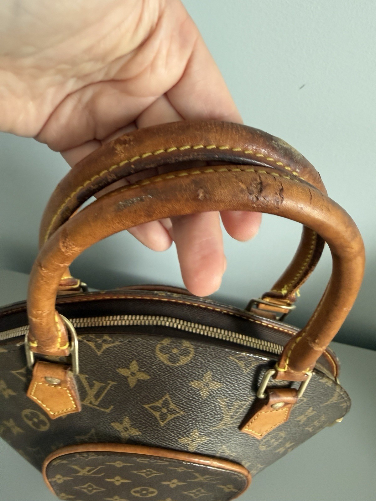 Vintage Y2K Louis Vuitton Monogram Ellipse PM Bag France 2000 w/auth Lock & Key