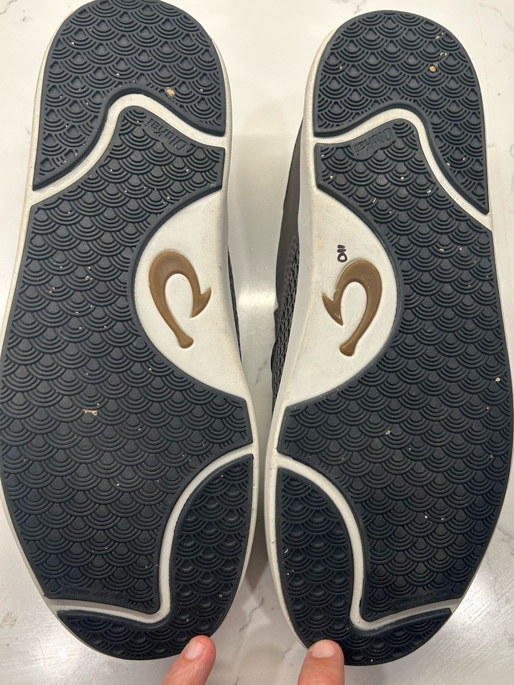 Olukai Lae’ahi Slip On Sneakers Shoes Mens 9.5M Grey Gray Mesh Casual Pavement
