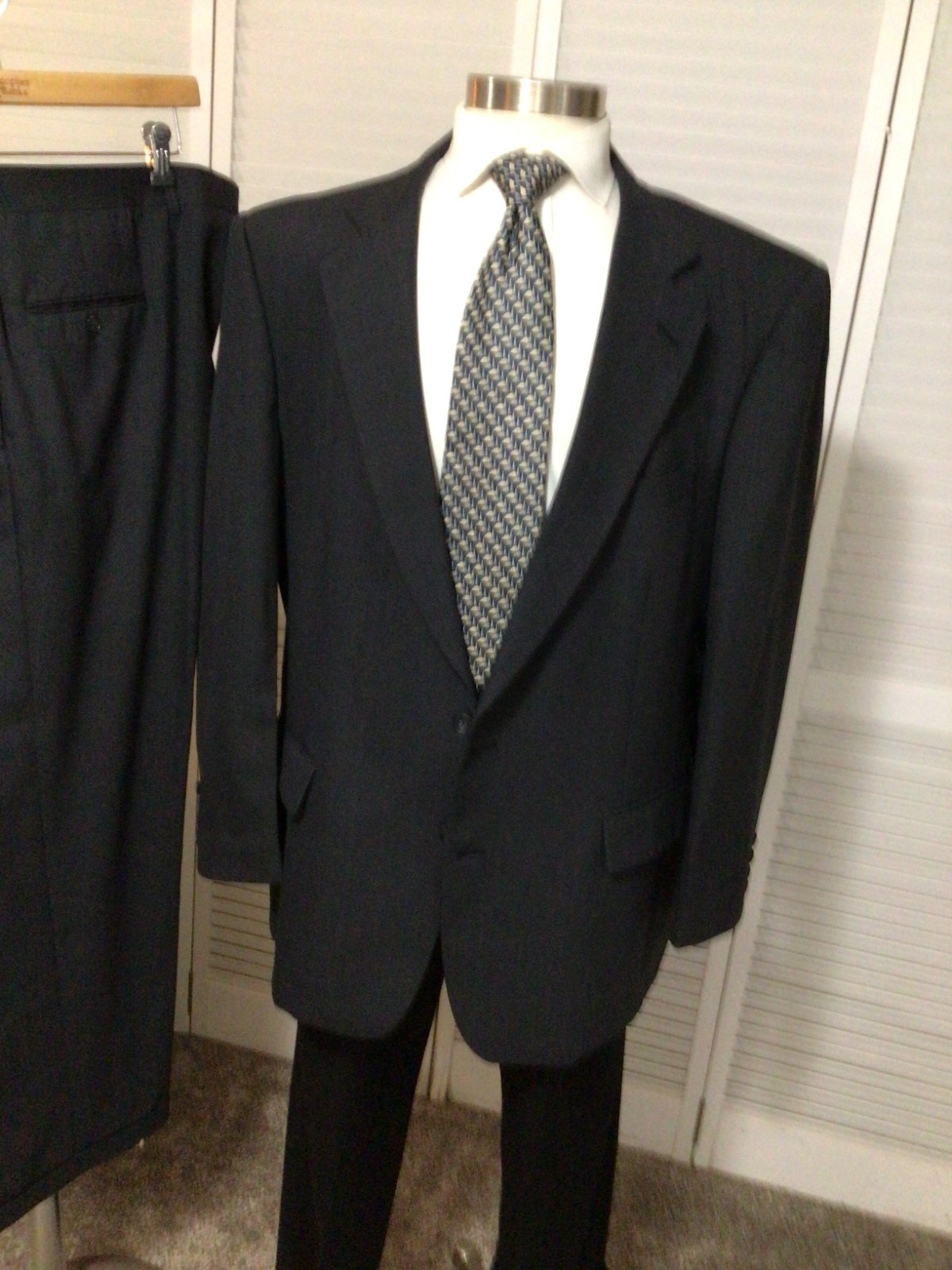 VINTAGE CRICKETEER MENS CHARCOAL GRAY 2 PIECE SUIT SIZE: 48 PANTS 42×28