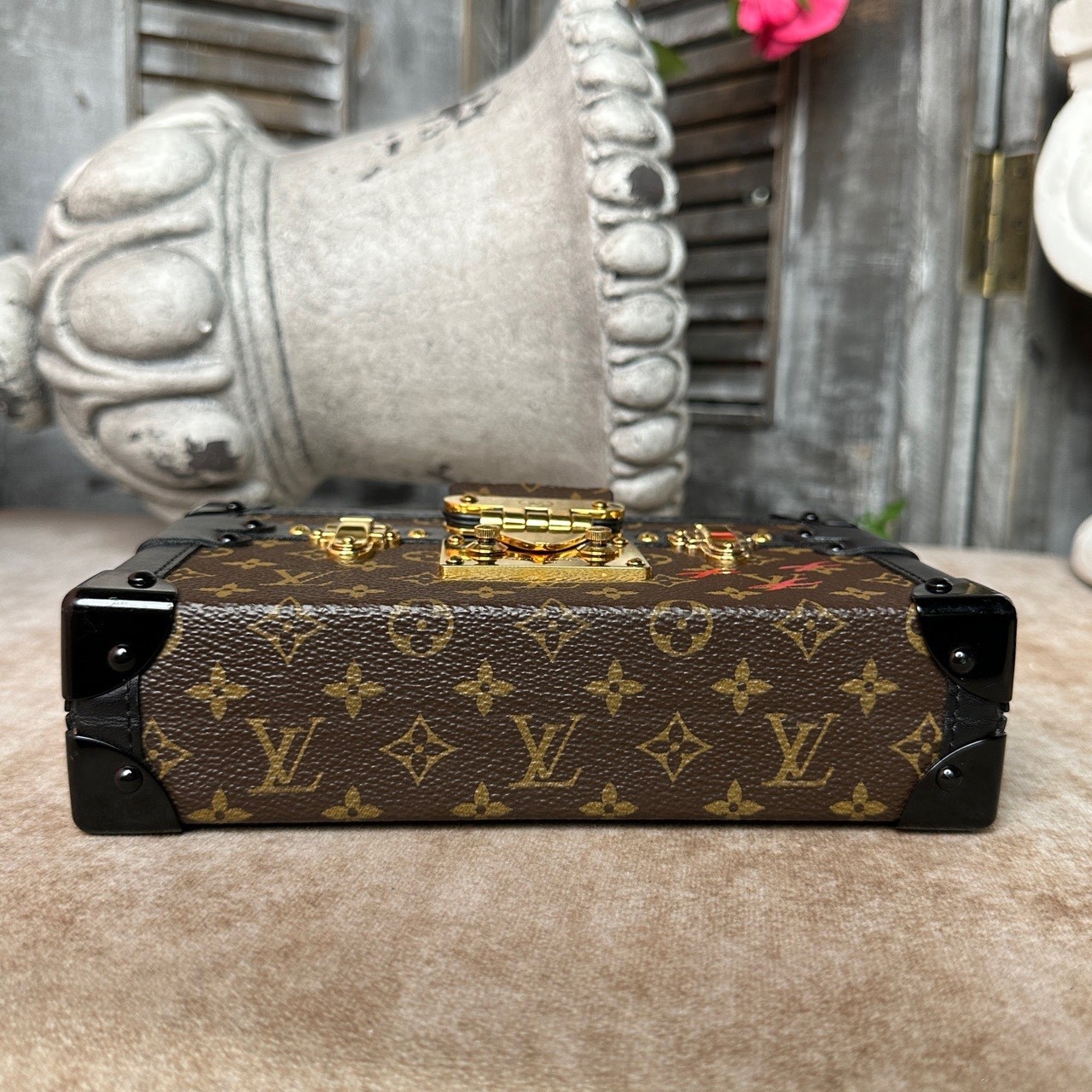 Louis Vuitton Pre-Owned Authentic Box Clutch Monogram Free Tracked Shipping