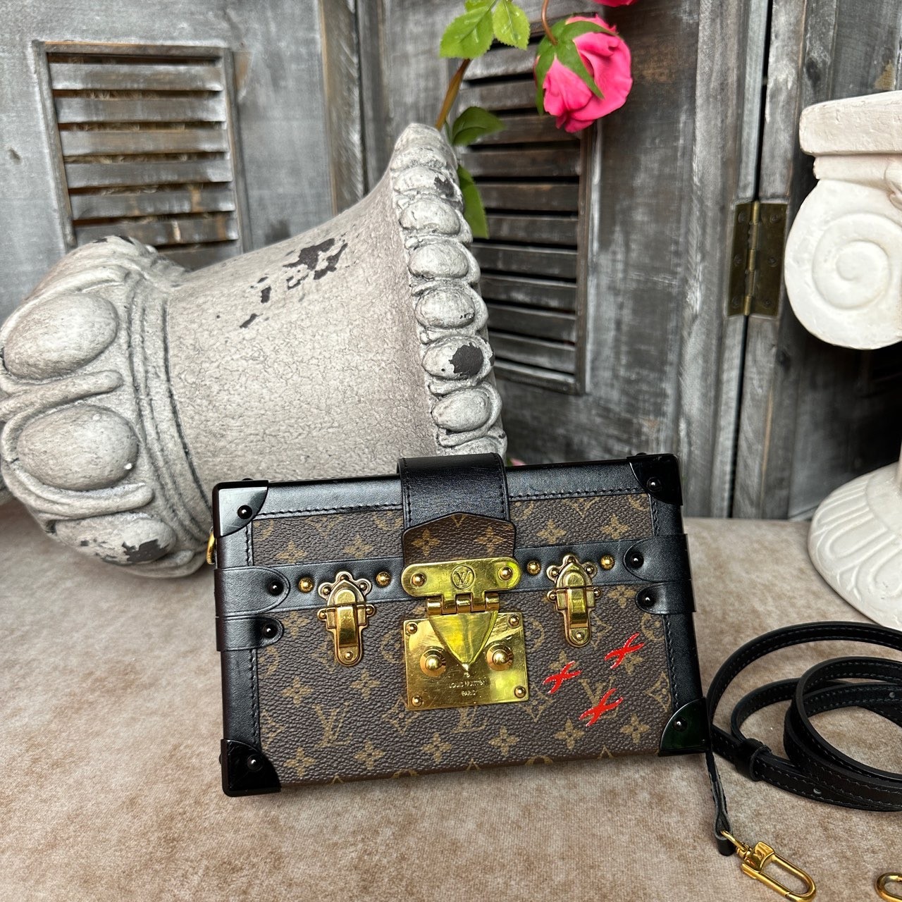 Louis Vuitton Pre-Owned Authentic Box Clutch Monogram Free Tracked Shipping