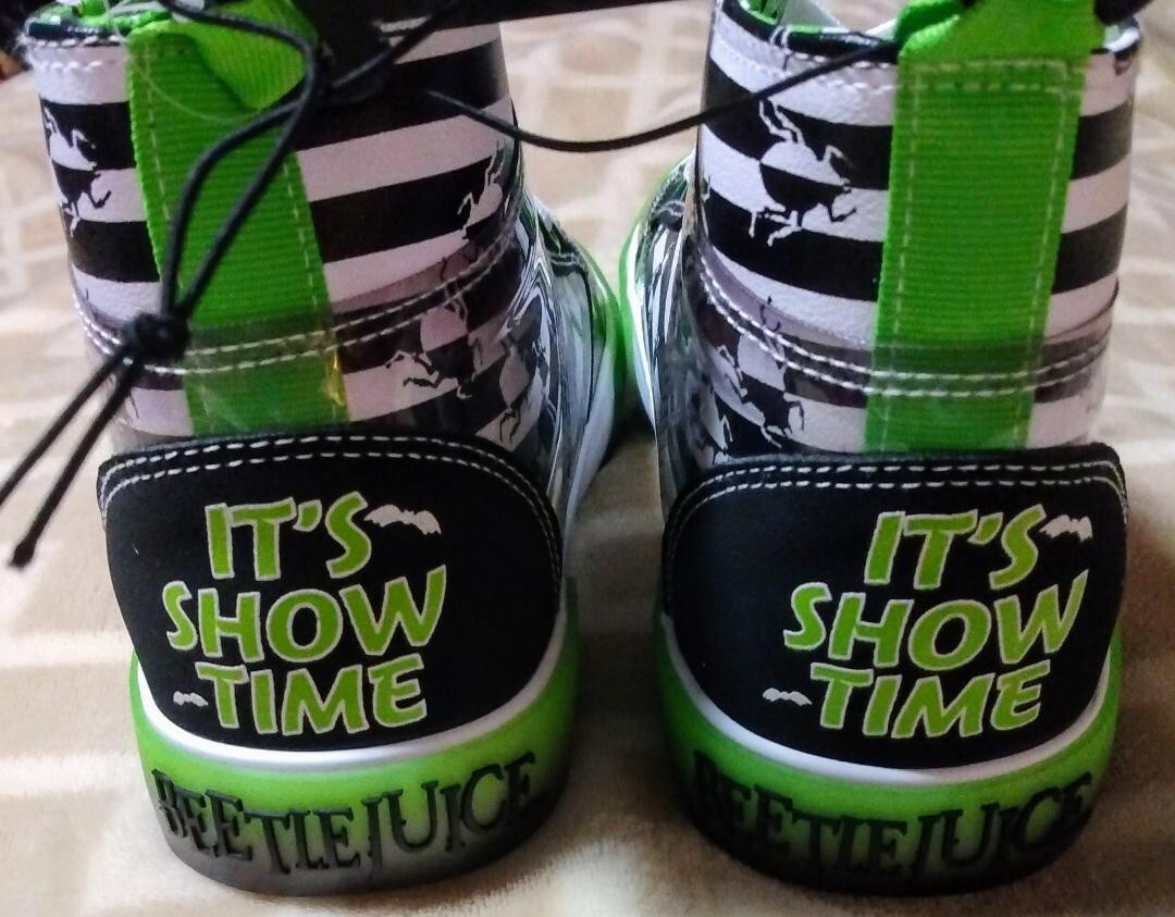 Women’s Beetlejuice Shoes – Ground Up Women’s Size 7 1/2 NEW It’s Show Time!