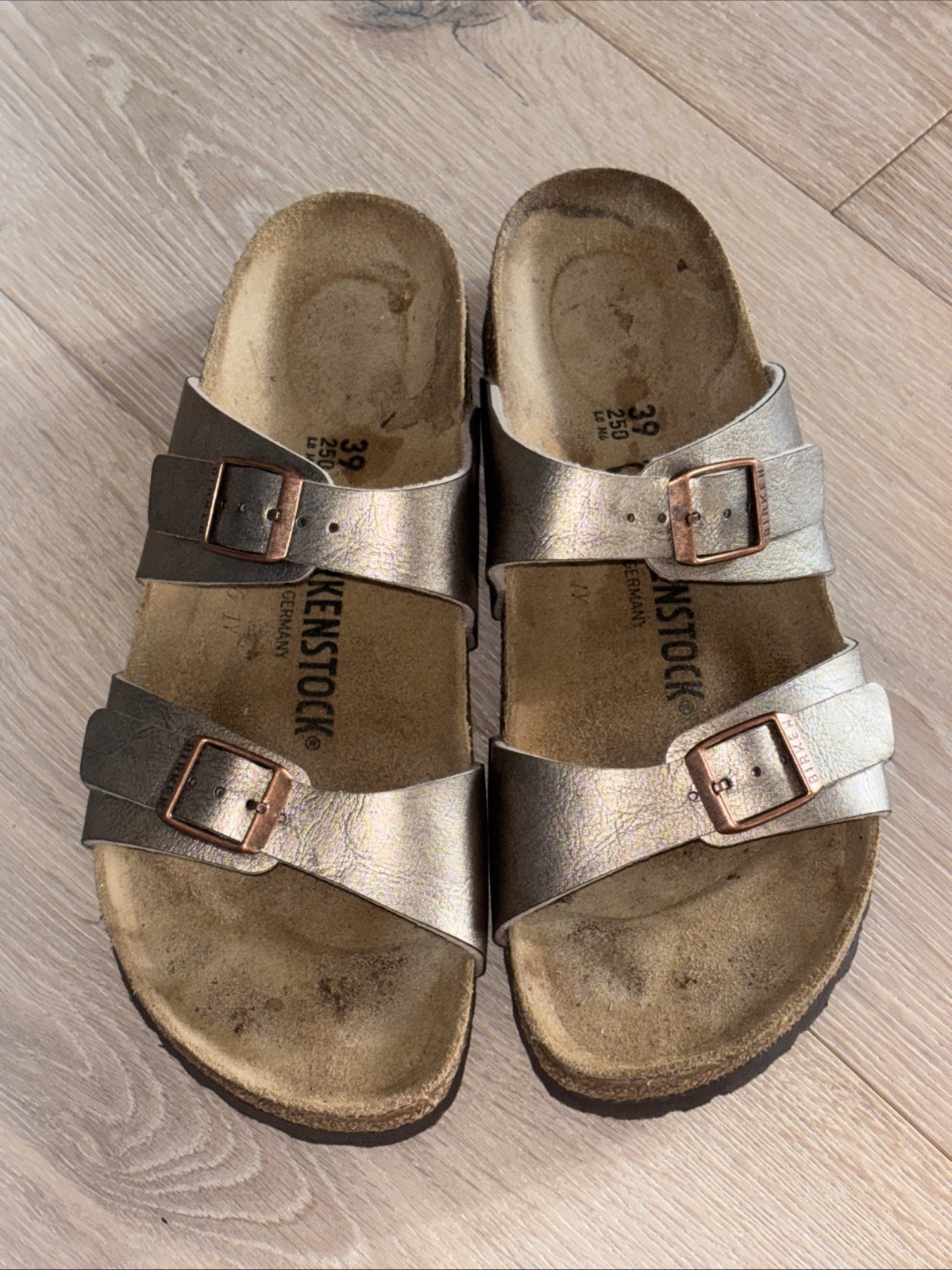 BIRKENSTOCK Womens Size 39 W8 M6 SYDNEY Gold Graceful Taupe Metallic Sandals