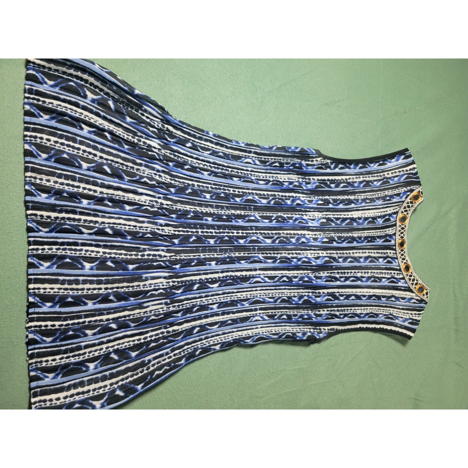Alfani Blue and White Sleeveless Top Women’s Size 10p