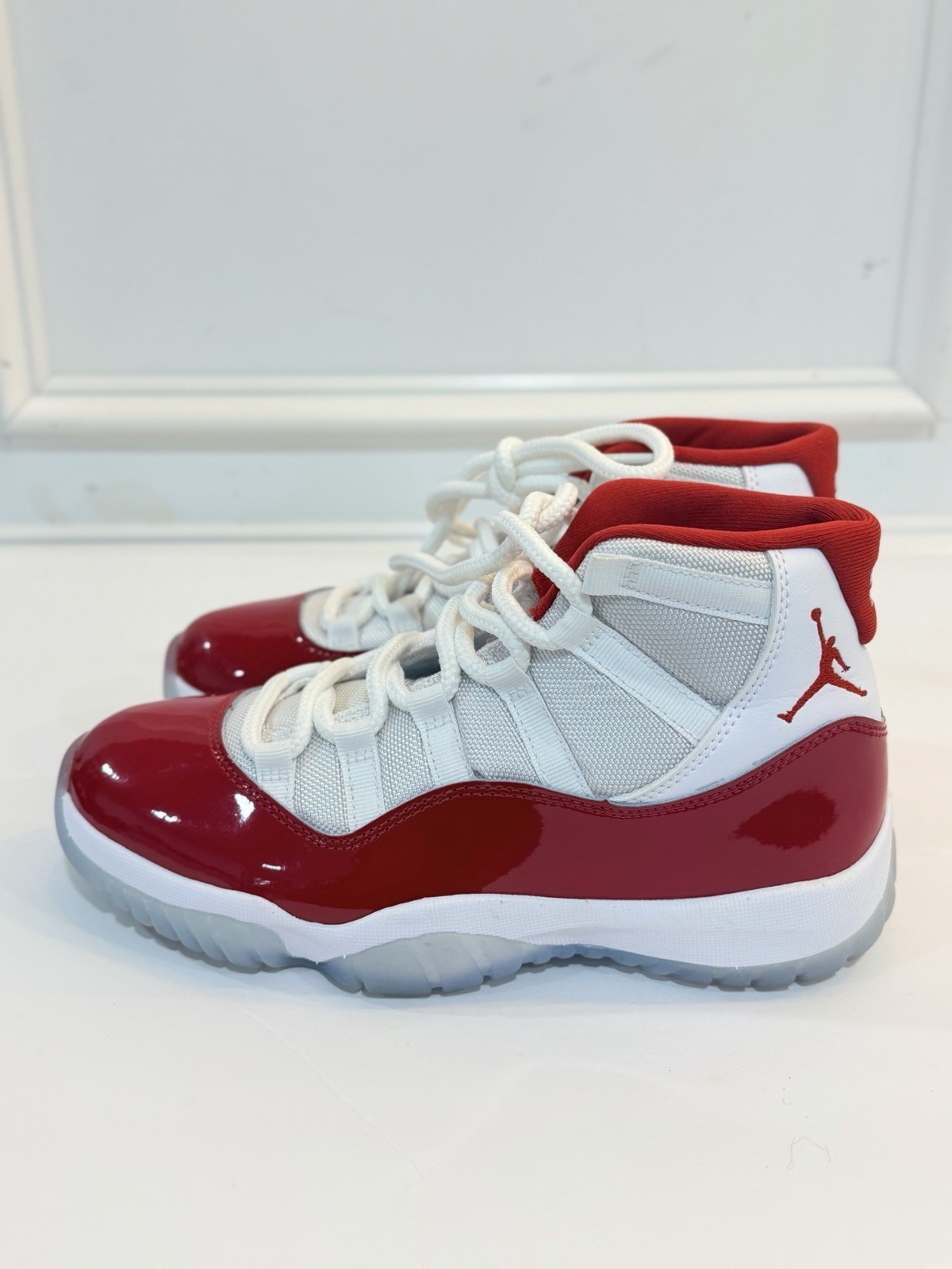 Jordan Air Jordan 11 Retro Mid Top White/Red Leather Sneaker Kids 6 CT8012-116