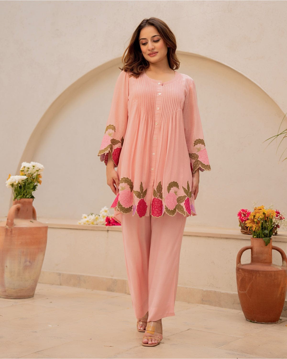 Women Floral Embroidered Kurta Pant Set A-Line Kurti Casual Ethnic Outfit