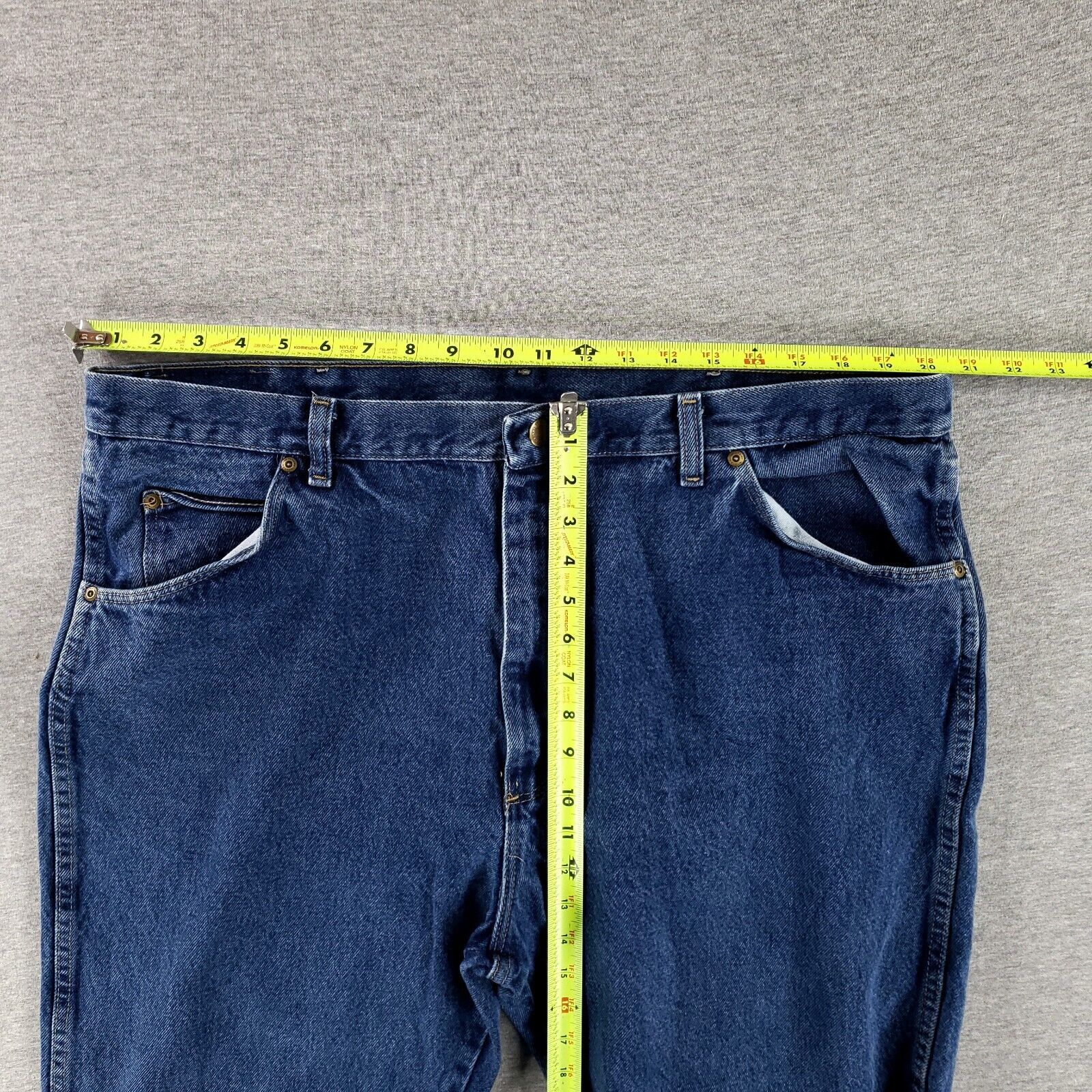 Wrangler 42×32 Rugged Wear Blue Jeans Quality Heavy Denim Work Pants