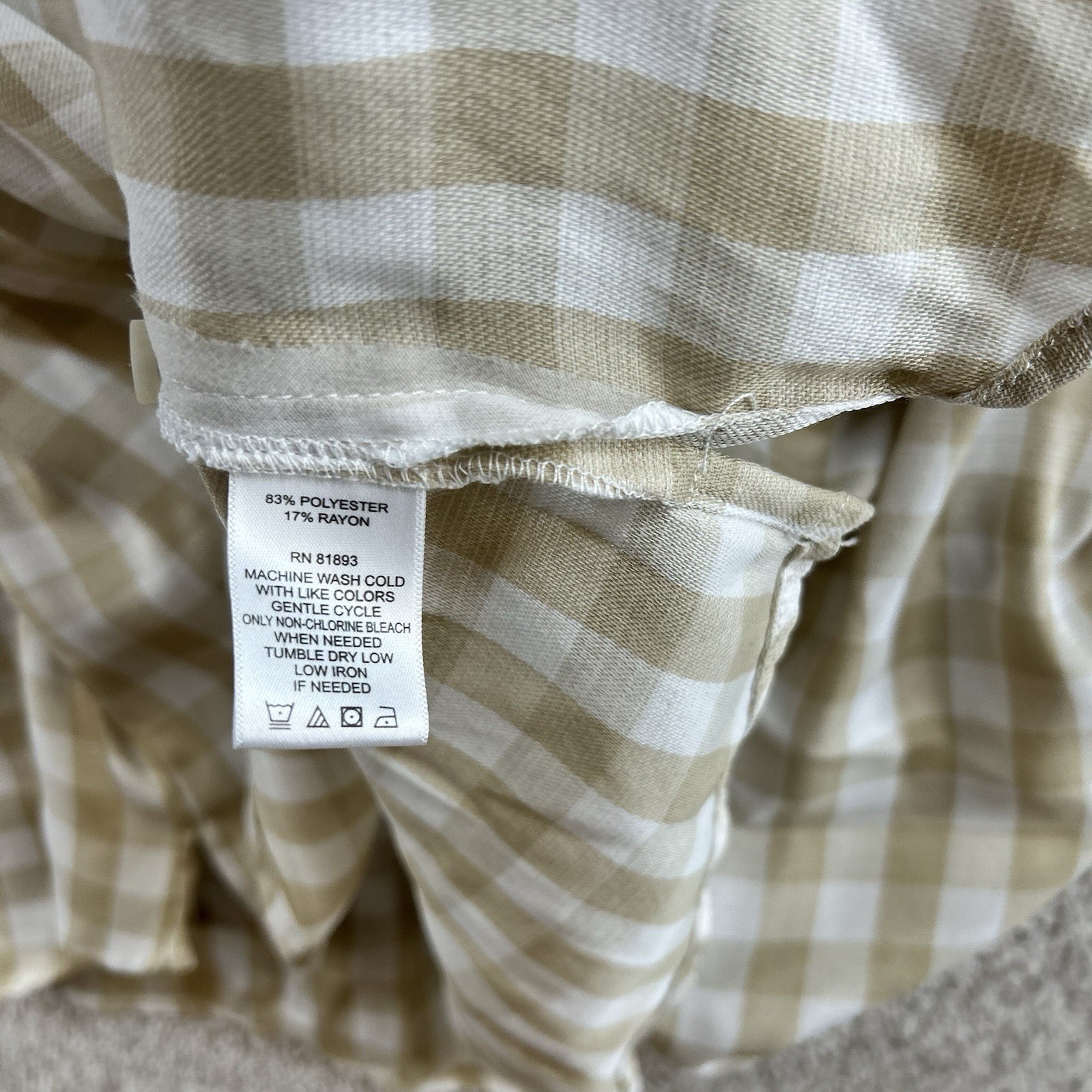 Isaac Mizrahi Live Women’s Button Up Size 22W Beige White Plaid Long Sleeve