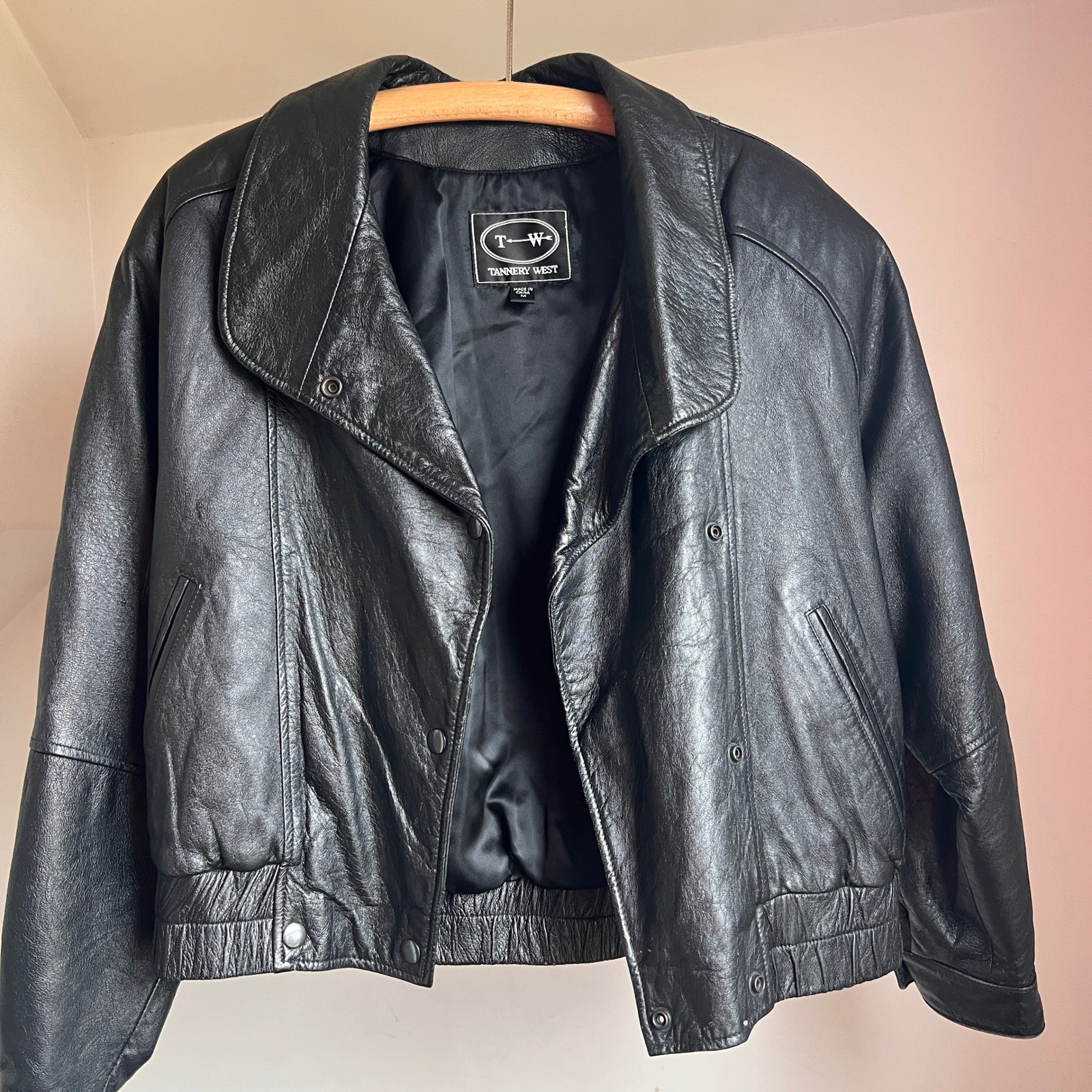 Vintage 80s Leather Jacket Black Cropped Statement Bomber Moto Biker 90s