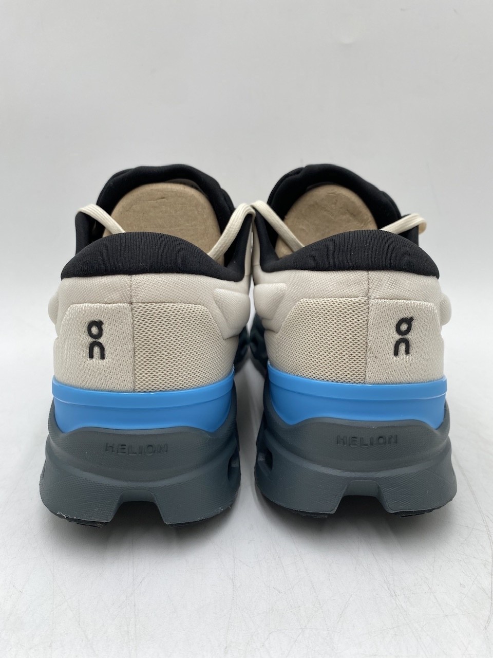 On CLOUDSTRATUS 3 Men’s NEW Running Shoe Green/Horizon Multiple Sizes