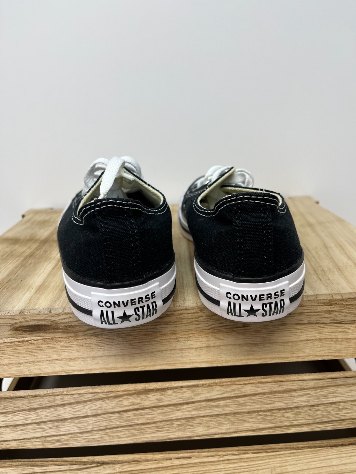 Converse Chuck Taylor All Star Low Ox Sneaker Black White MEN 4/ WOMEN 6 Shoe
