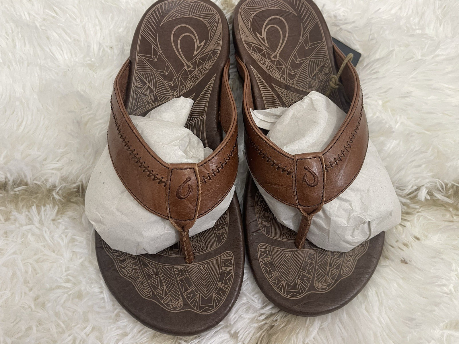 Olukai Men’s Size 11 Hiapo Flip Flop Comfort Beach Outdoor Sandals-Rum/Dark Wood