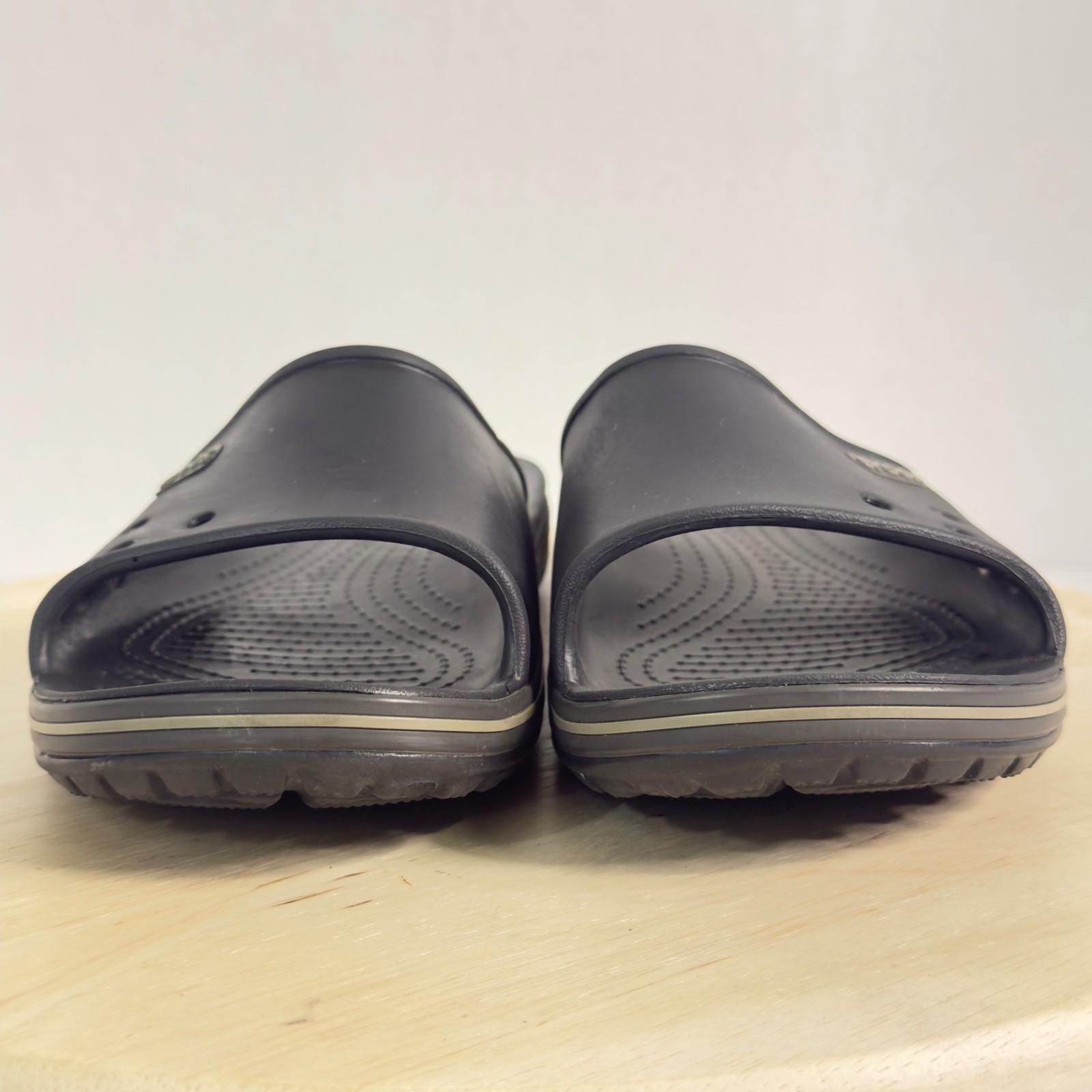 Crocs Unise Bayaband Slides Sandals White Stripe Logo Slip-On Women 12 Men 10