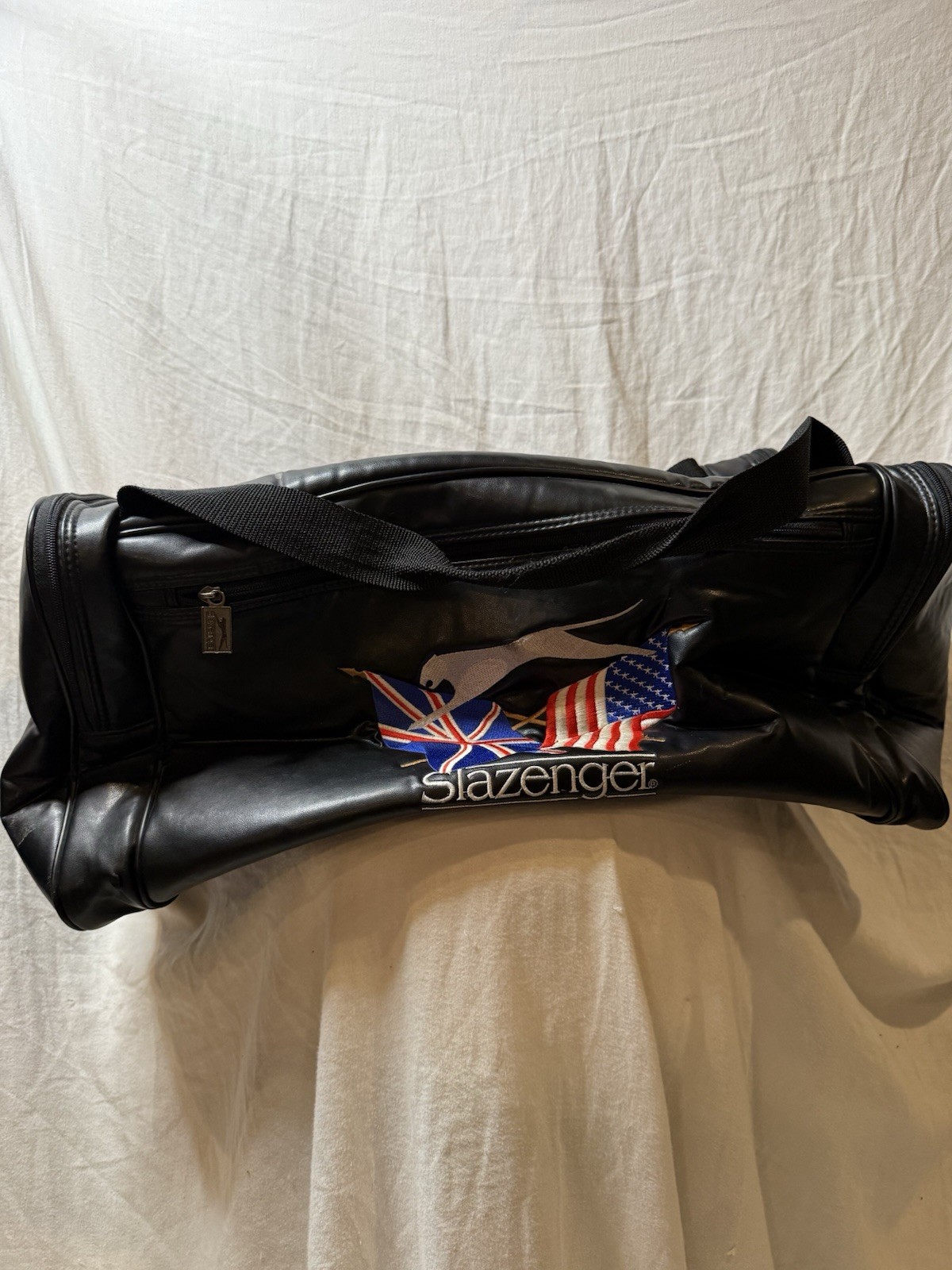 Slazenger Black Solid Duffle Bag Travel Casual Zip Closure Adjustable Strap