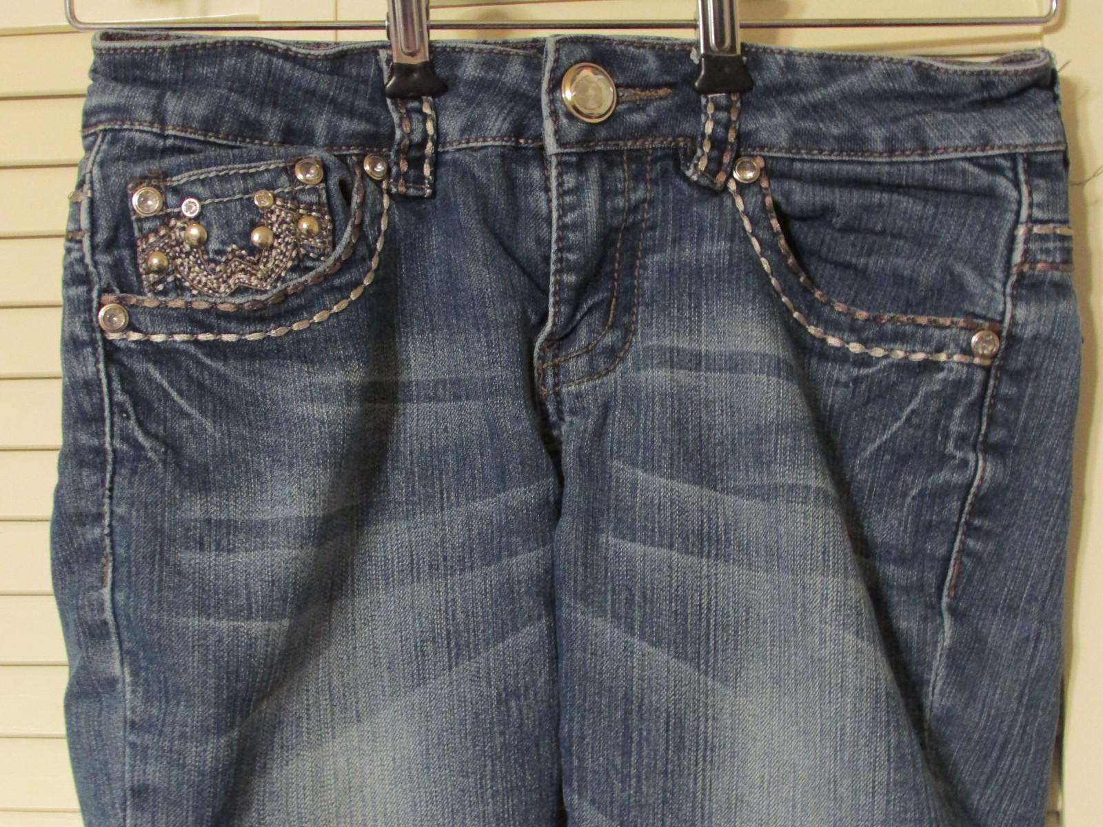 EXCELLENT Miss Chic Size 1 Stretch Capri Jeans, Rhinestone 28 Waist FREE SHIP 48