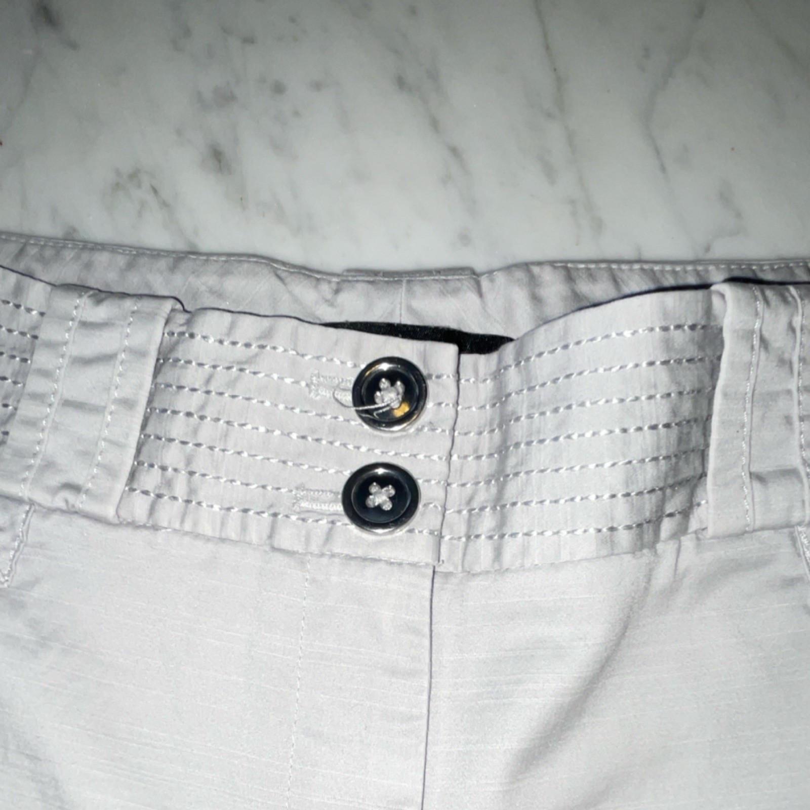 White House Black Market Chino Shorts Women 6 White Mid Rise 4in Pockets
