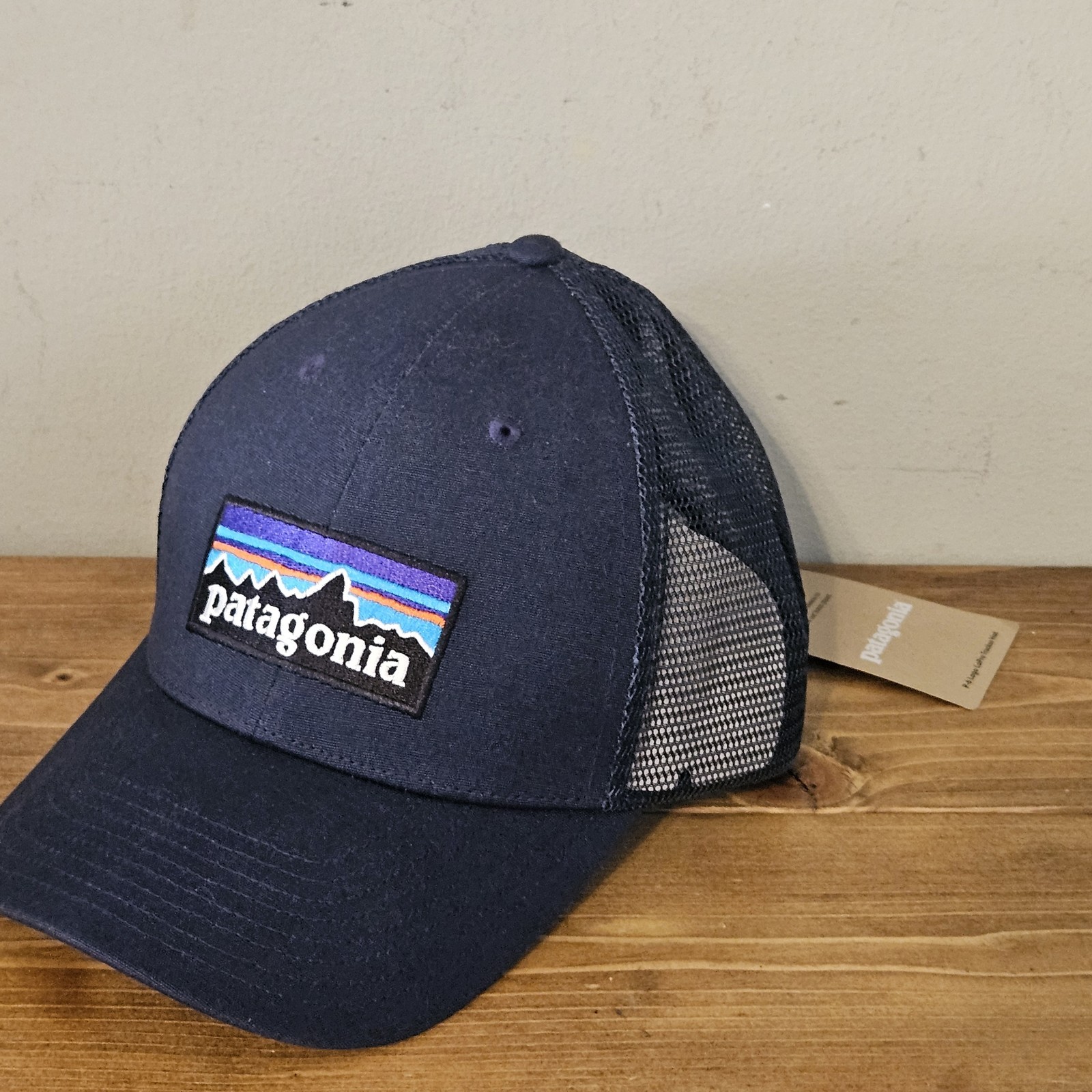 NEW Patagonia P-6 Logo LoPro Trucker Hat Navy Blue