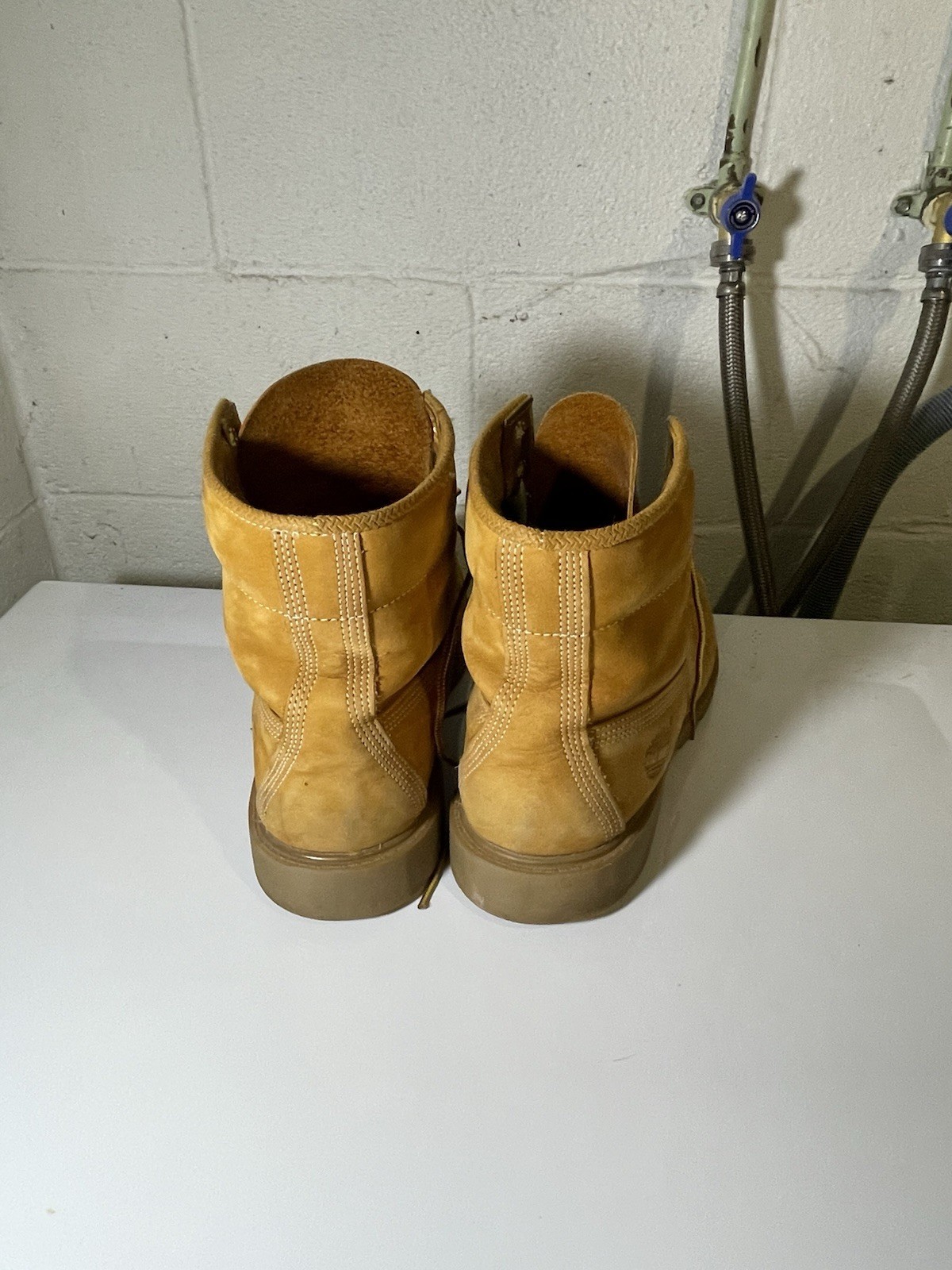 Timberland Men’s 6-inch Basic Waterproof Boot Size 11 US Wheat