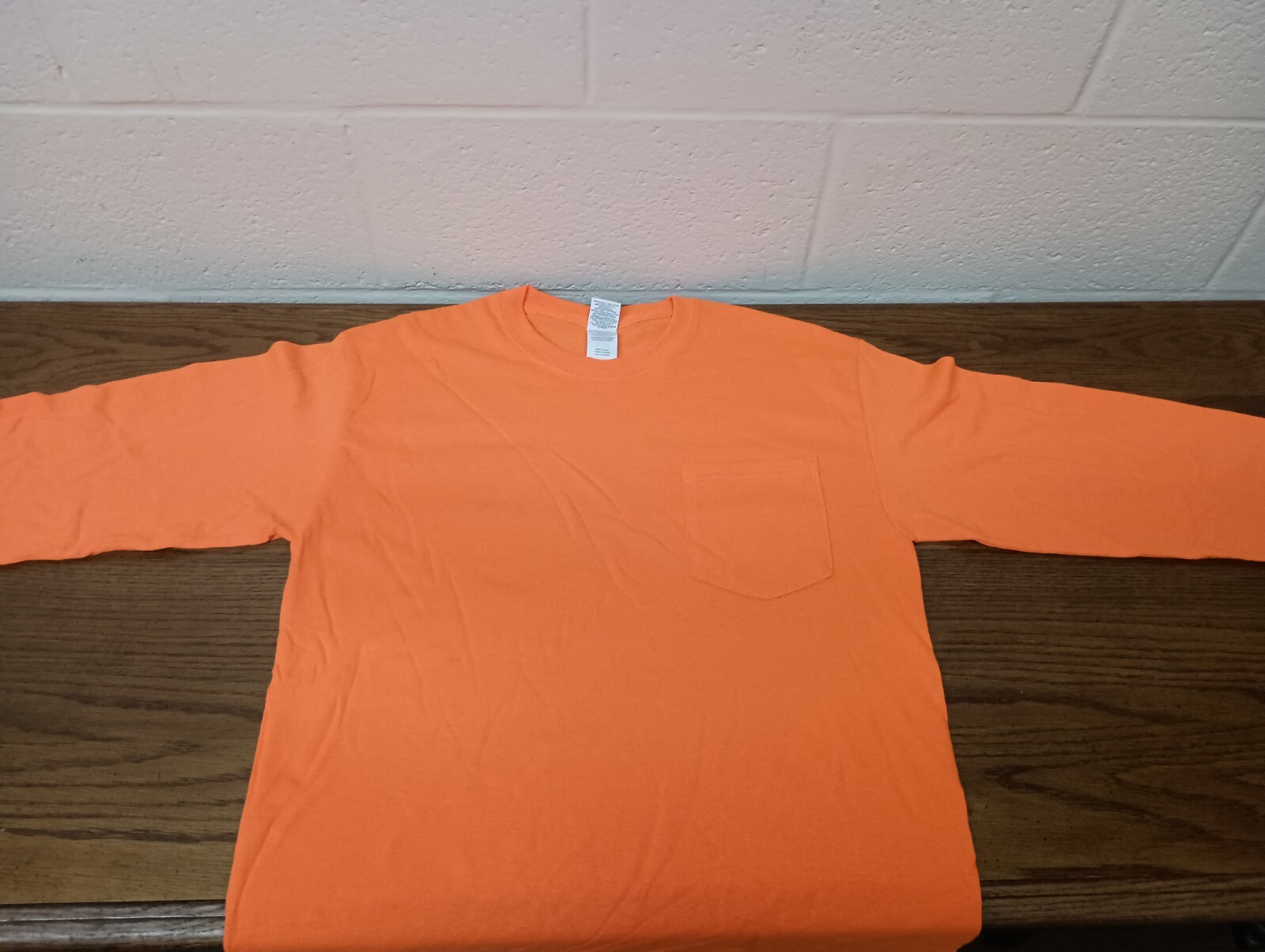 Gildan Ultra Cotton Safety Orange Long Sleeve T Shirt Men’s Medium New