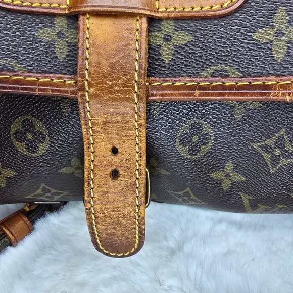 LOUIS VUITTON Marne Shoulder Bag
