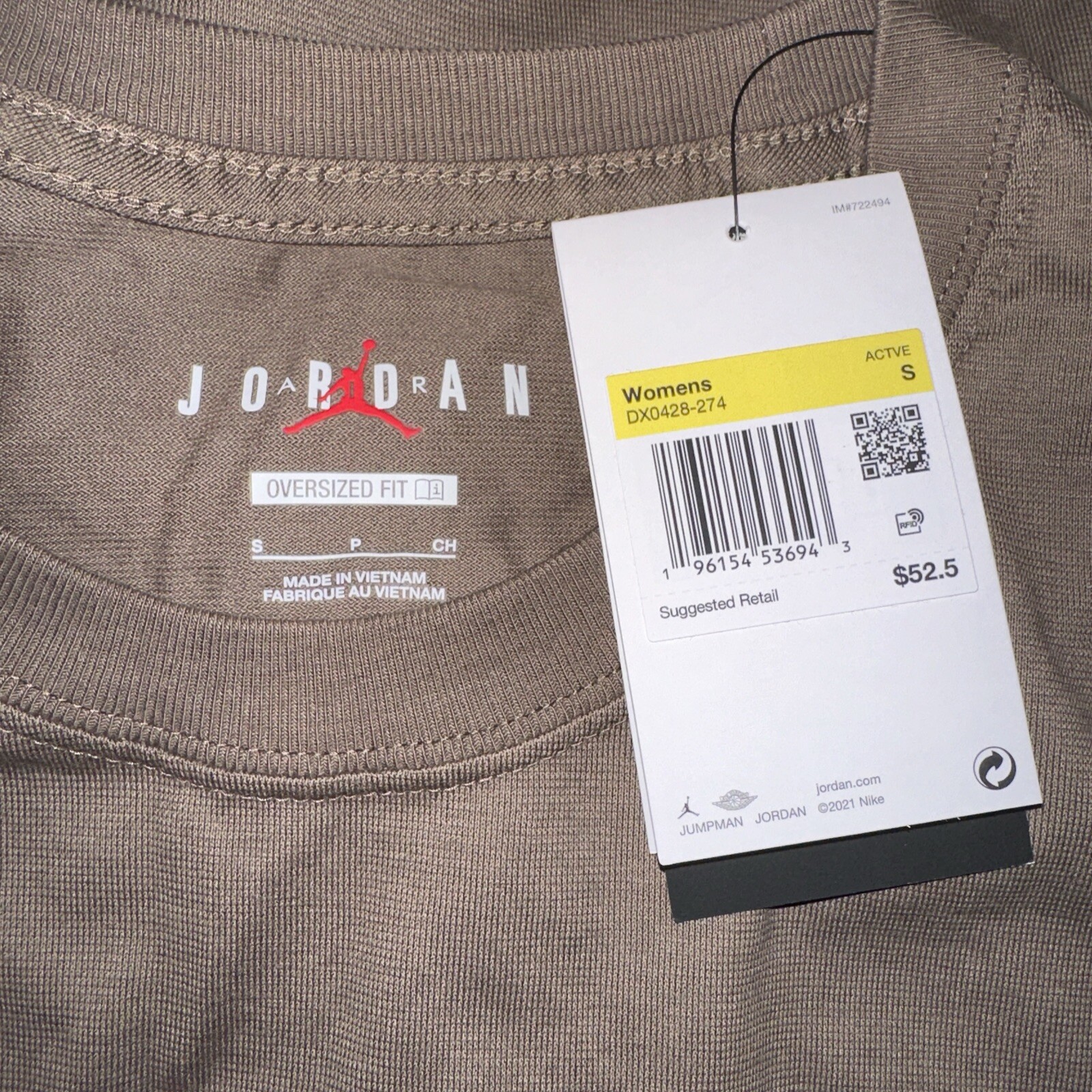 Nike Jordan Women’s Flight Oversized T-Shirt In Palomino Brown – Size Small