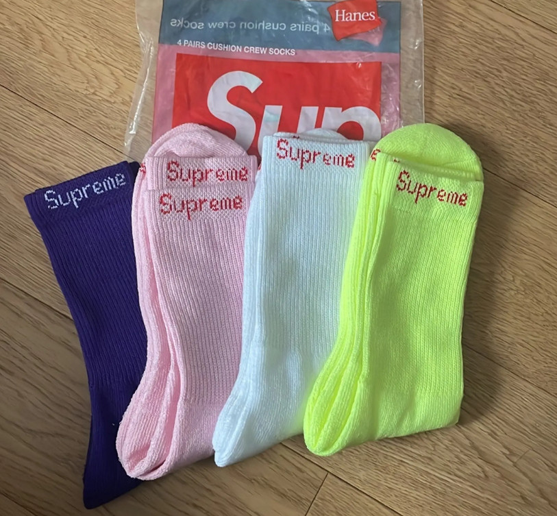 Supreme X Hanes Crew Socks – Full color, 4 Pack, Size 6-12