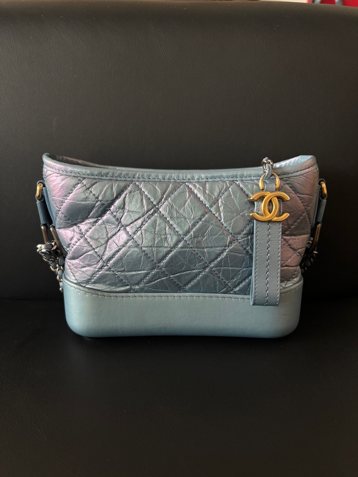 Chanel Pre-Owned Authentic Hobo Bag Free Tracked Shipping