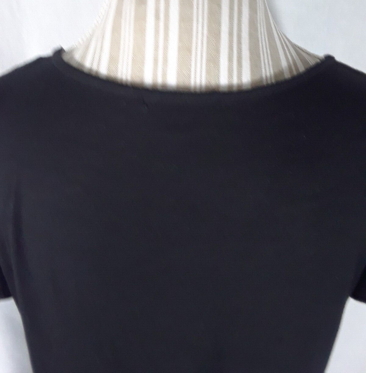 TA1-22 Espresso Women’s XL Blouse in black with blue geometric patterns in front