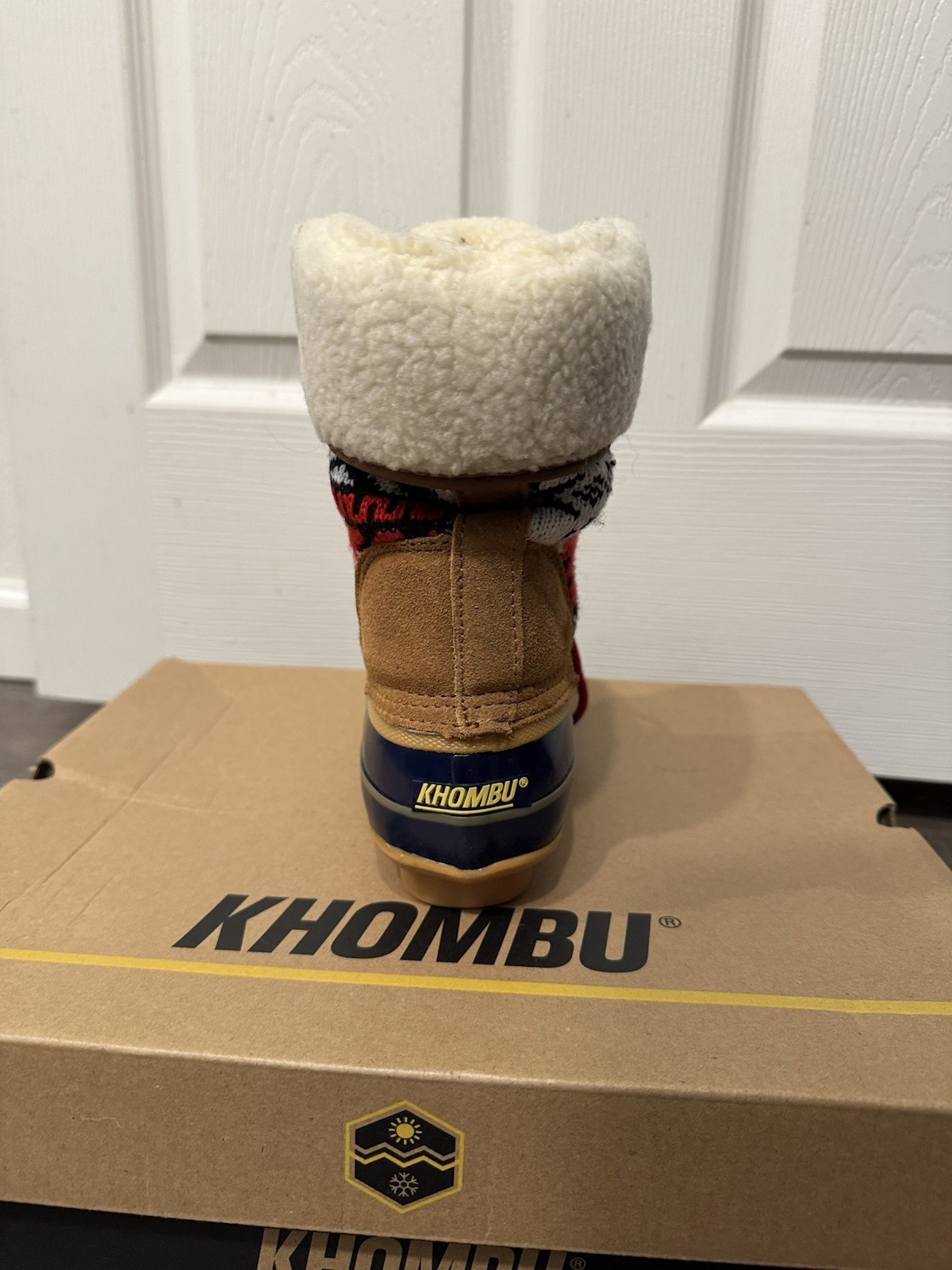 Khombu Jenna Women’s Snow Boots Fleece-Lined Lace-Up Navy/Tan US 7M