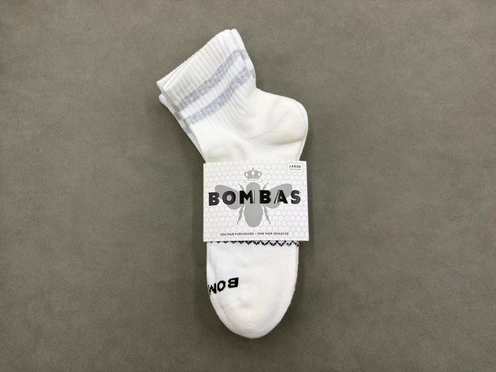 Men’s BOMBAS Honeycomb Quarter socks Size Large 9-13 Gray stripe white 3 Pairs