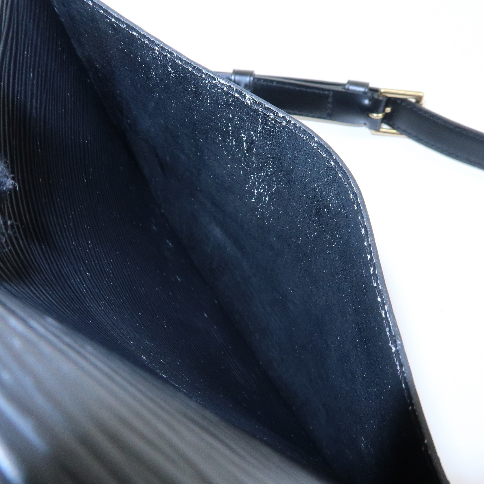 Louis Vuitton Epi Saint Cloud Shoulder Crossbody Bag Noir M52192 Auth Used F/S