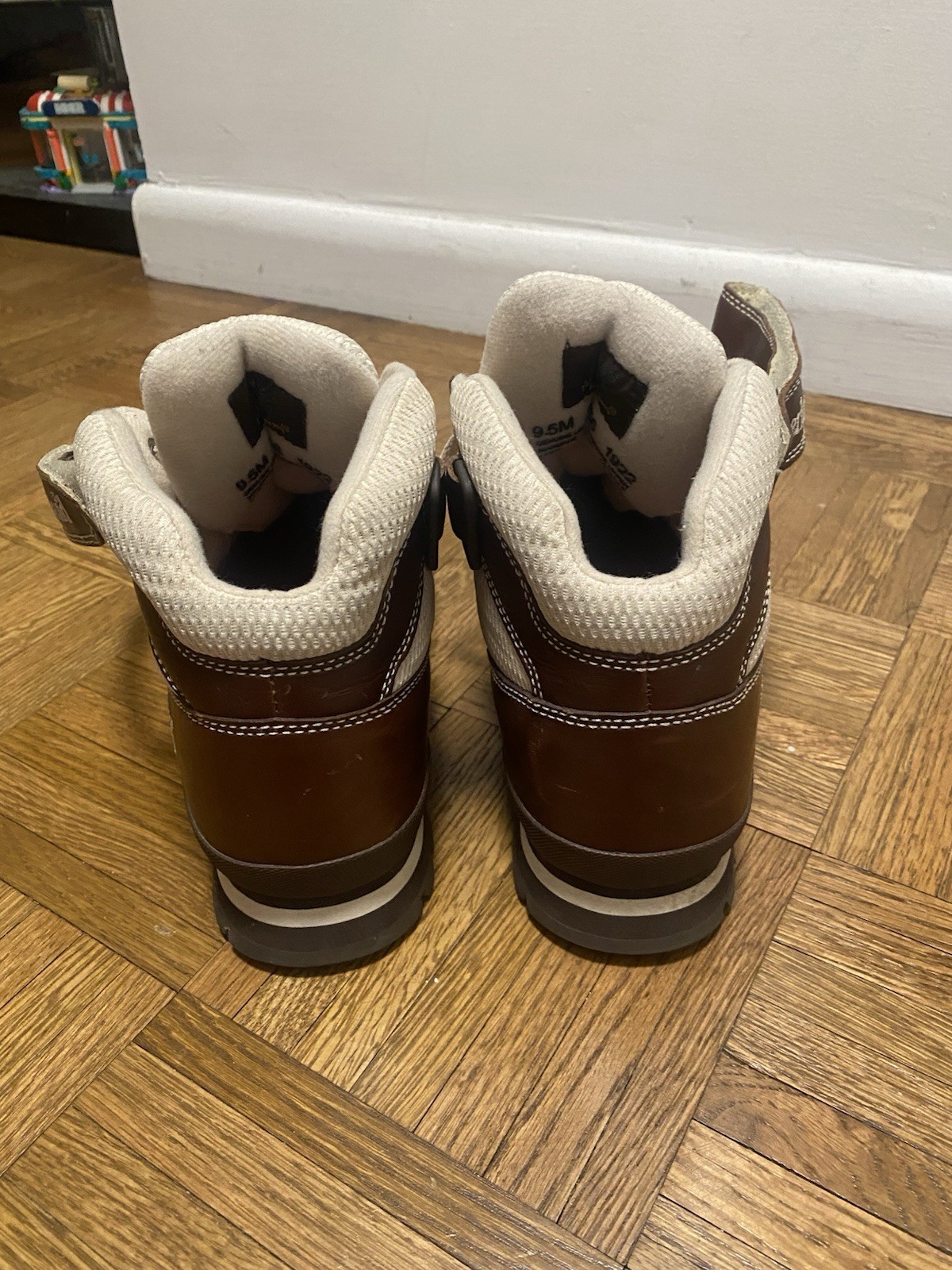 Timberland Men’s Size 9.5 Leather Boots Brown/Cream Need New Soles No Orig Box