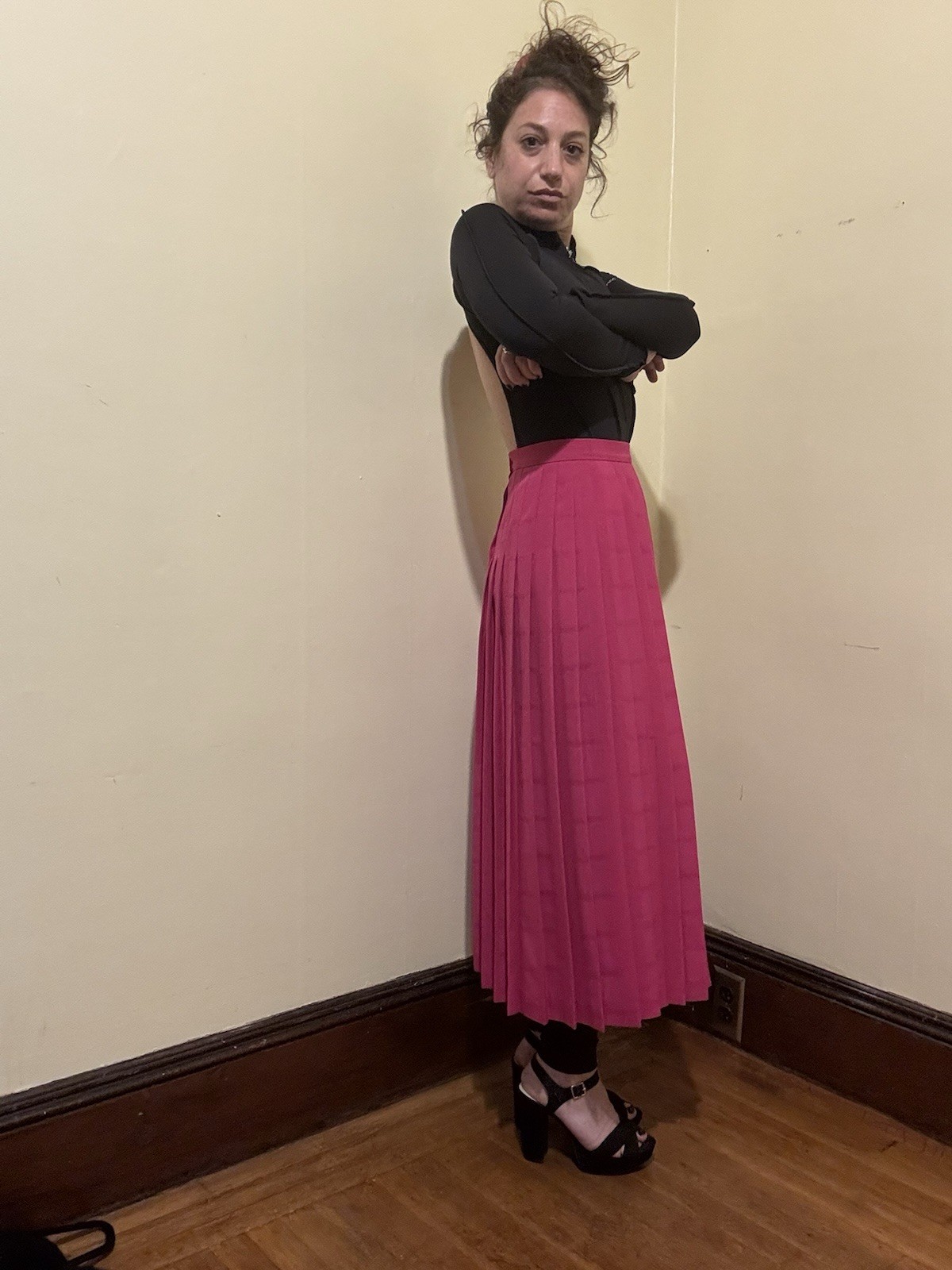Retro Y2K Jaeger Fuchsia Wool Blend Pleated Midi Skirt, Size 24″ Waist XS Mint