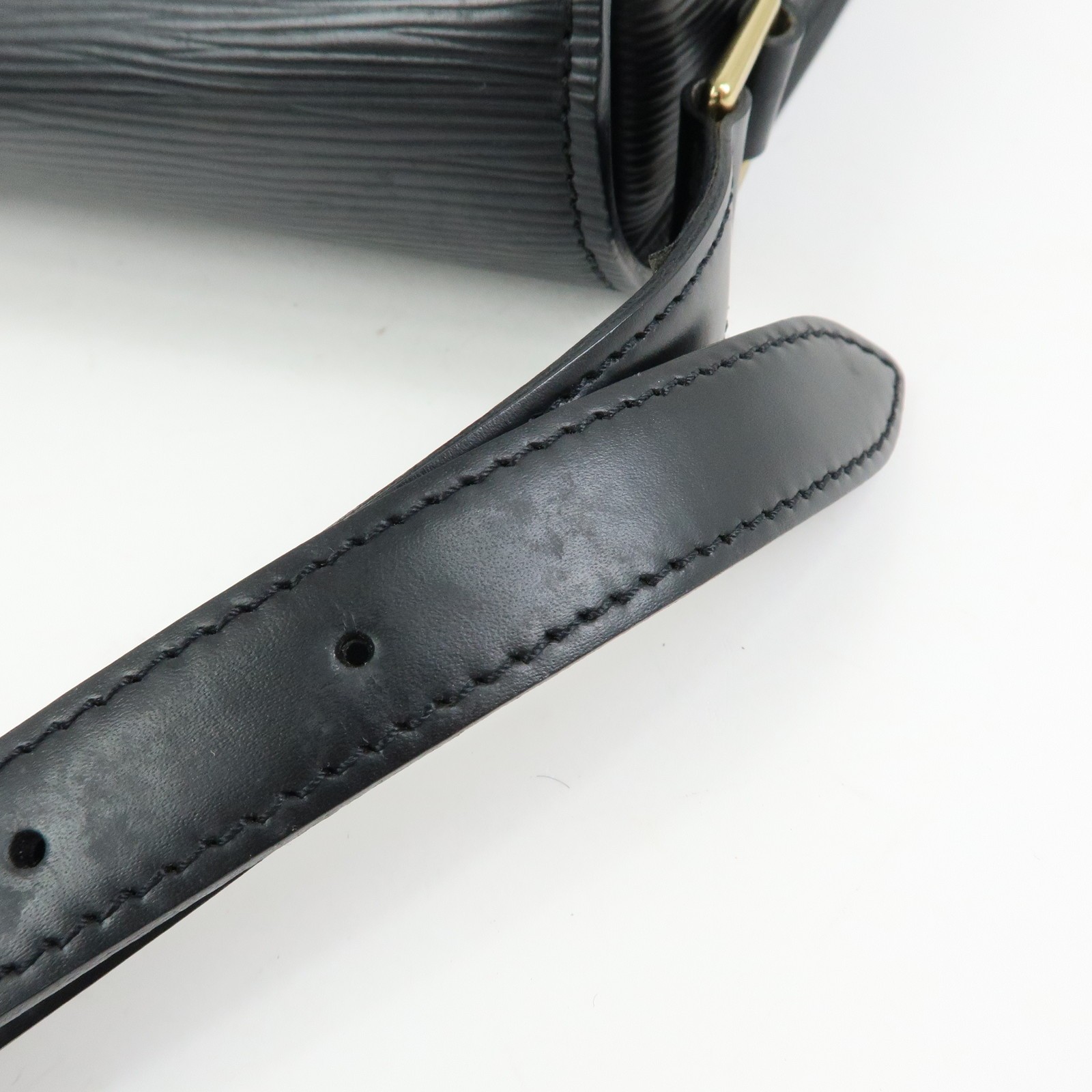 Louis Vuitton Epi Saint Cloud Shoulder Crossbody Bag Noir M52192 Auth Used F/S