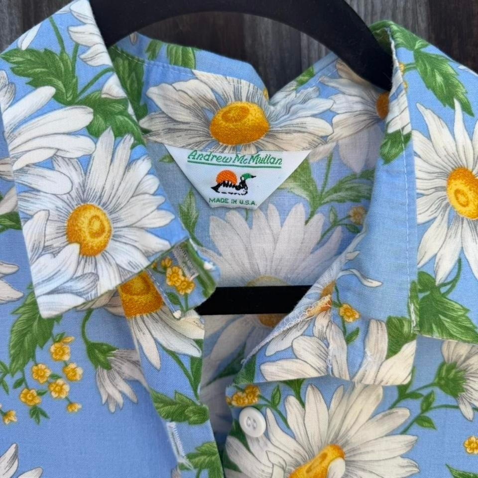 Vintage Andrew McMullan Daisy Floral Short Sleeve Button Up Shirt