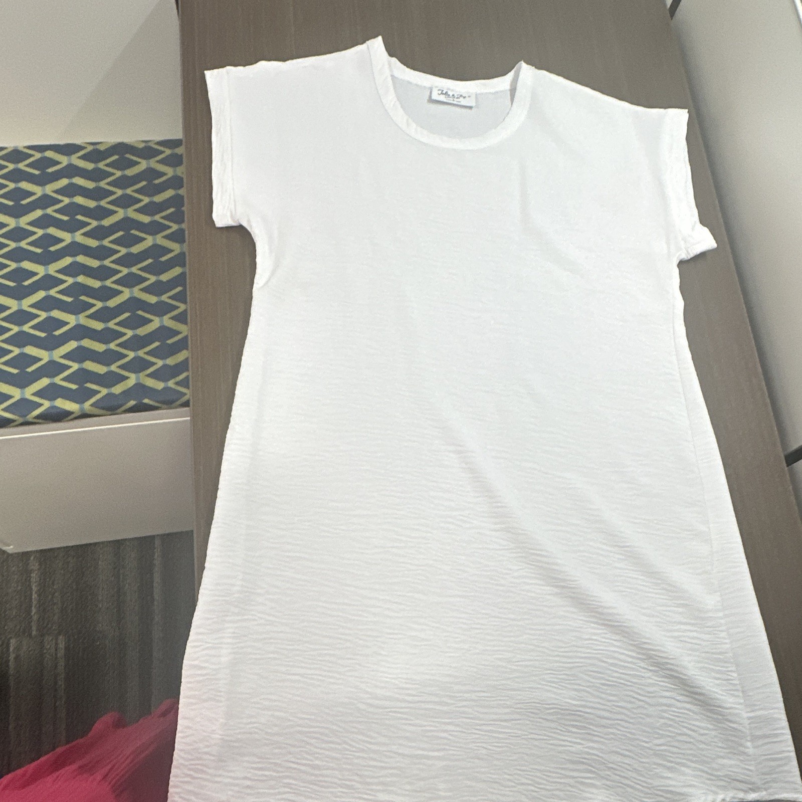 Jolie & Joy | Women’s White Solid Round Neck Short Sleeve Pullover T-Shirt S