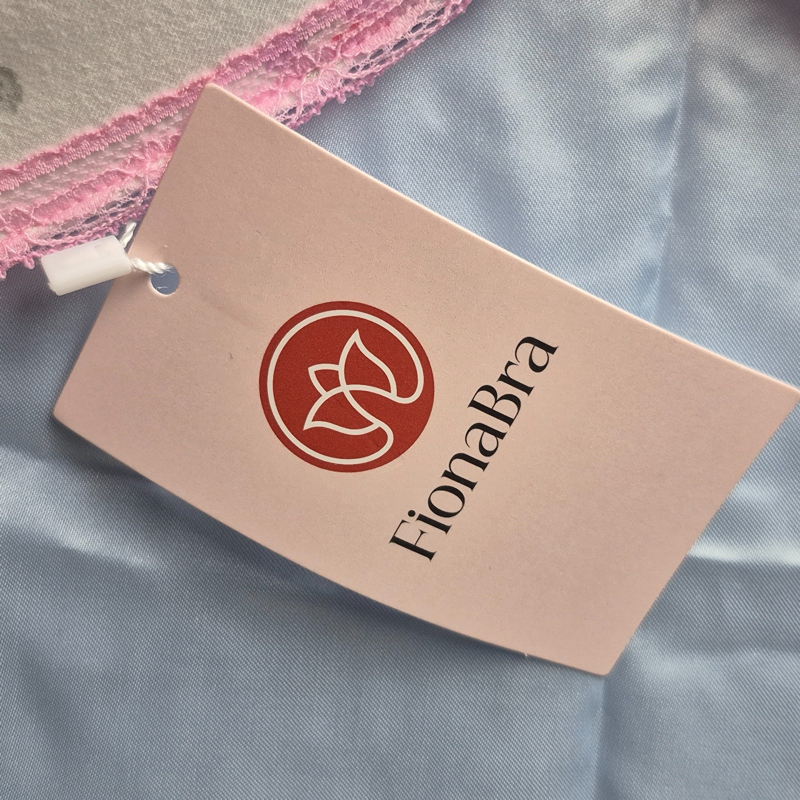 Fiona Bra with extra support for Seniors front closure