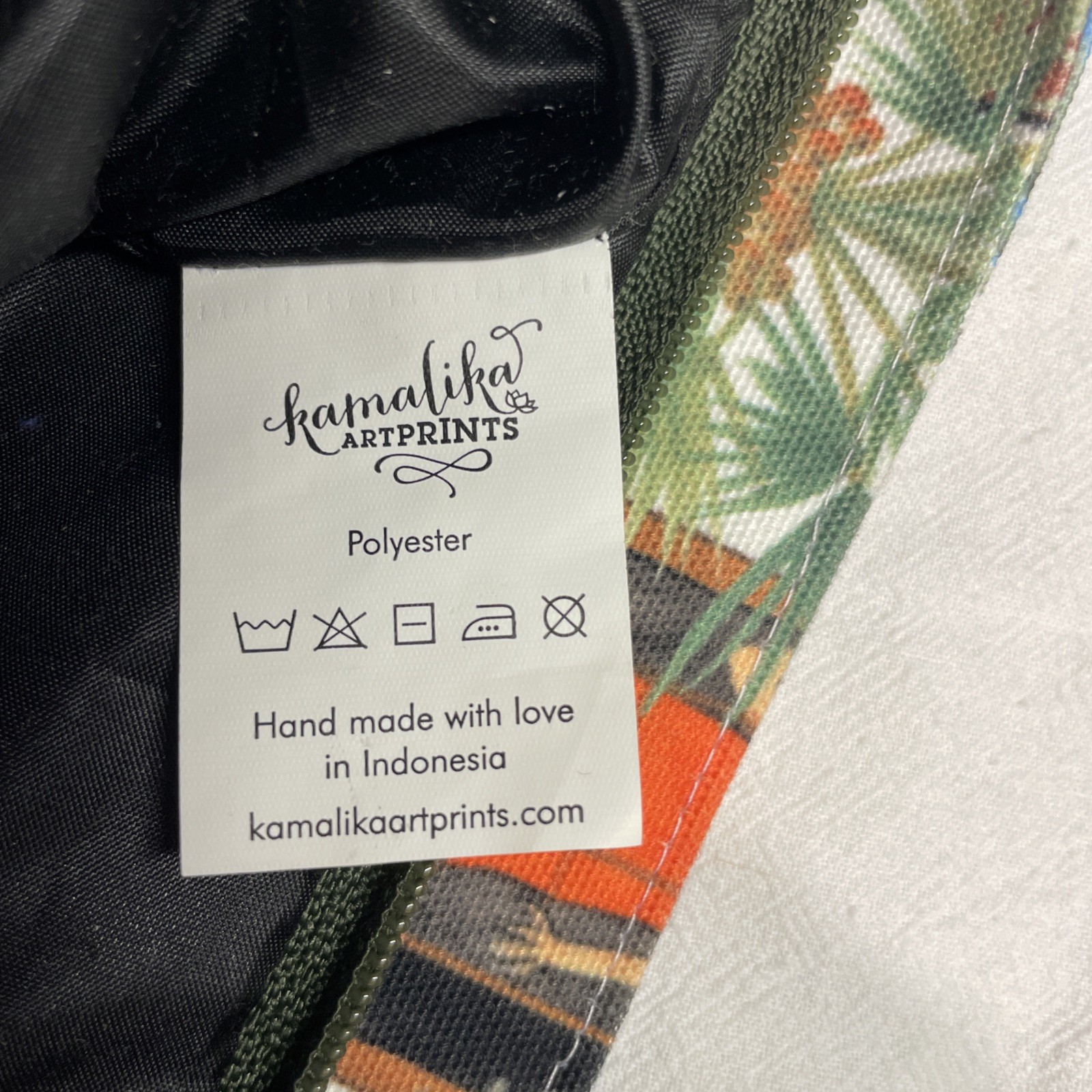 Kamalika Artprints Small Purse. New Without Tags
