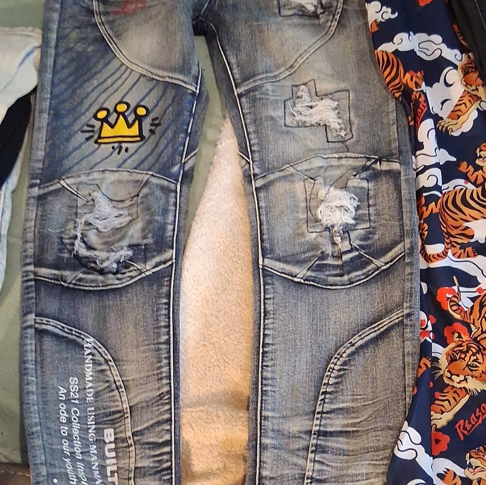Reason Men’s Lot 2 Sweat pants and 3 Jeans