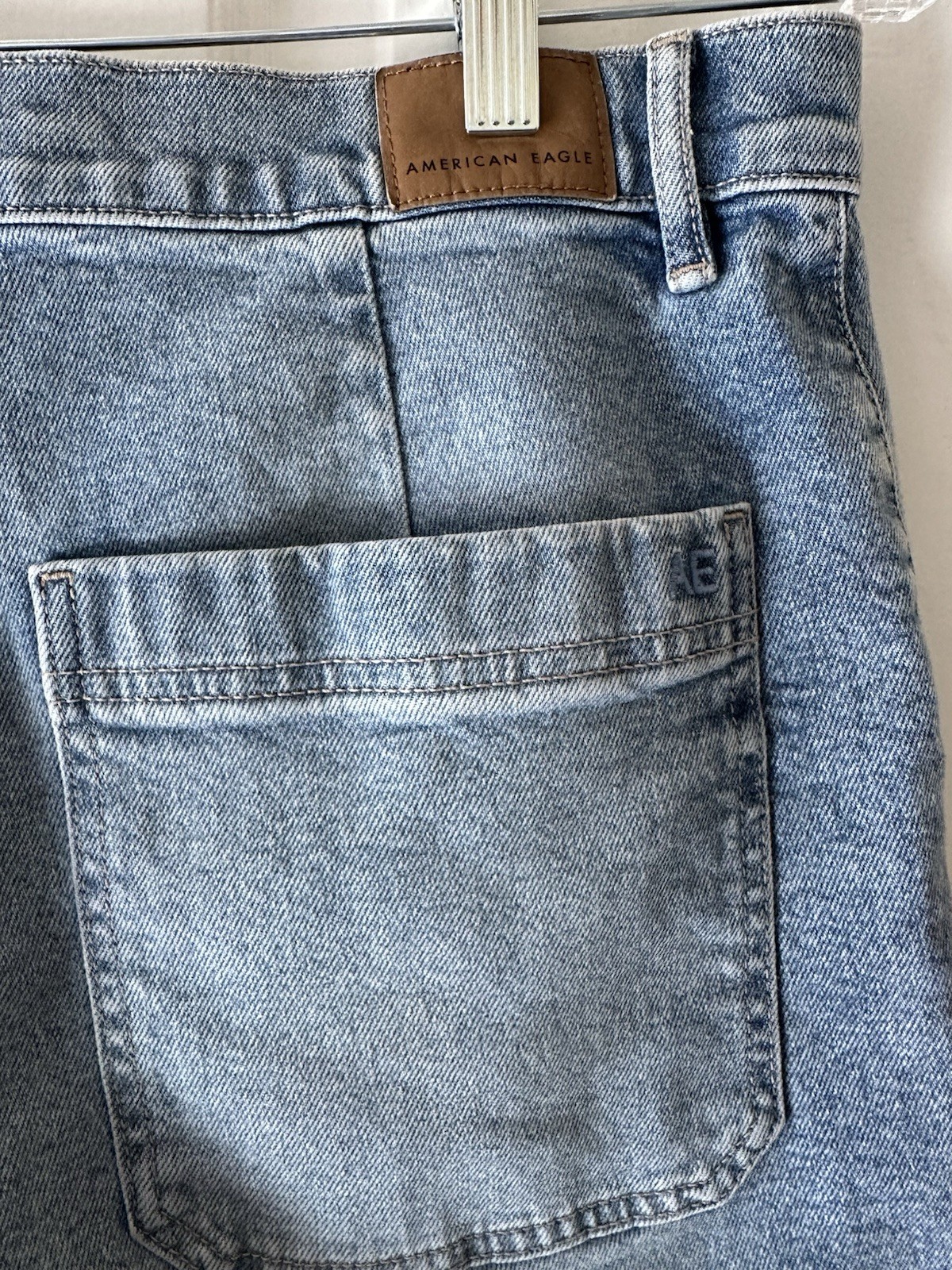 American Eagle High Waisted Utility Denim Shorts Size 8 Light Wash Patch Pocket