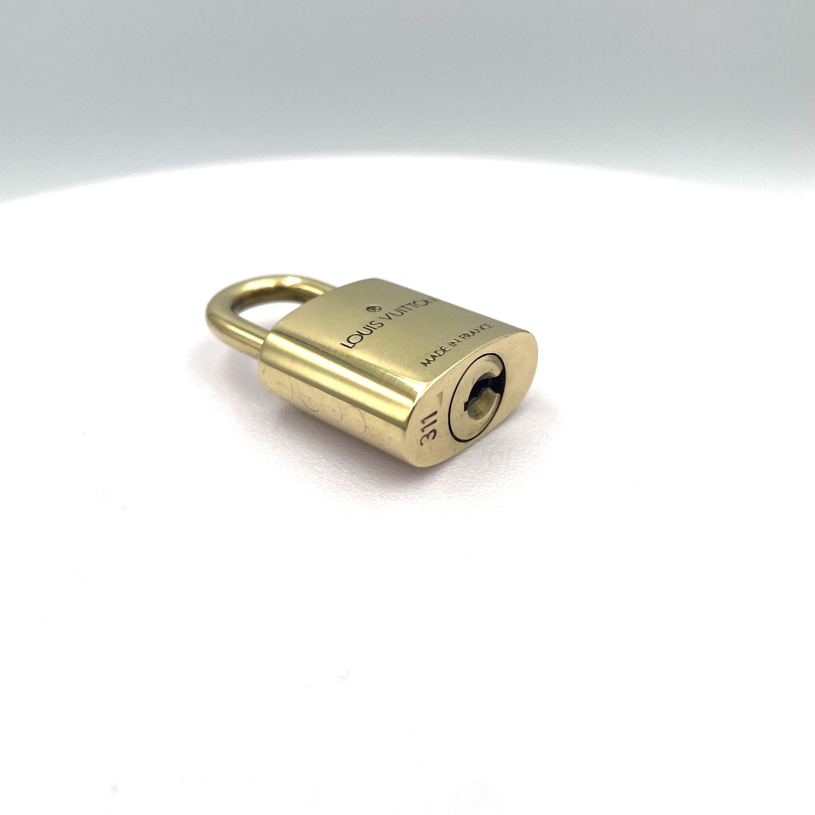 LOUIS VUITTON Padlock Key Set R10000 Random Numbers Polished Authentic