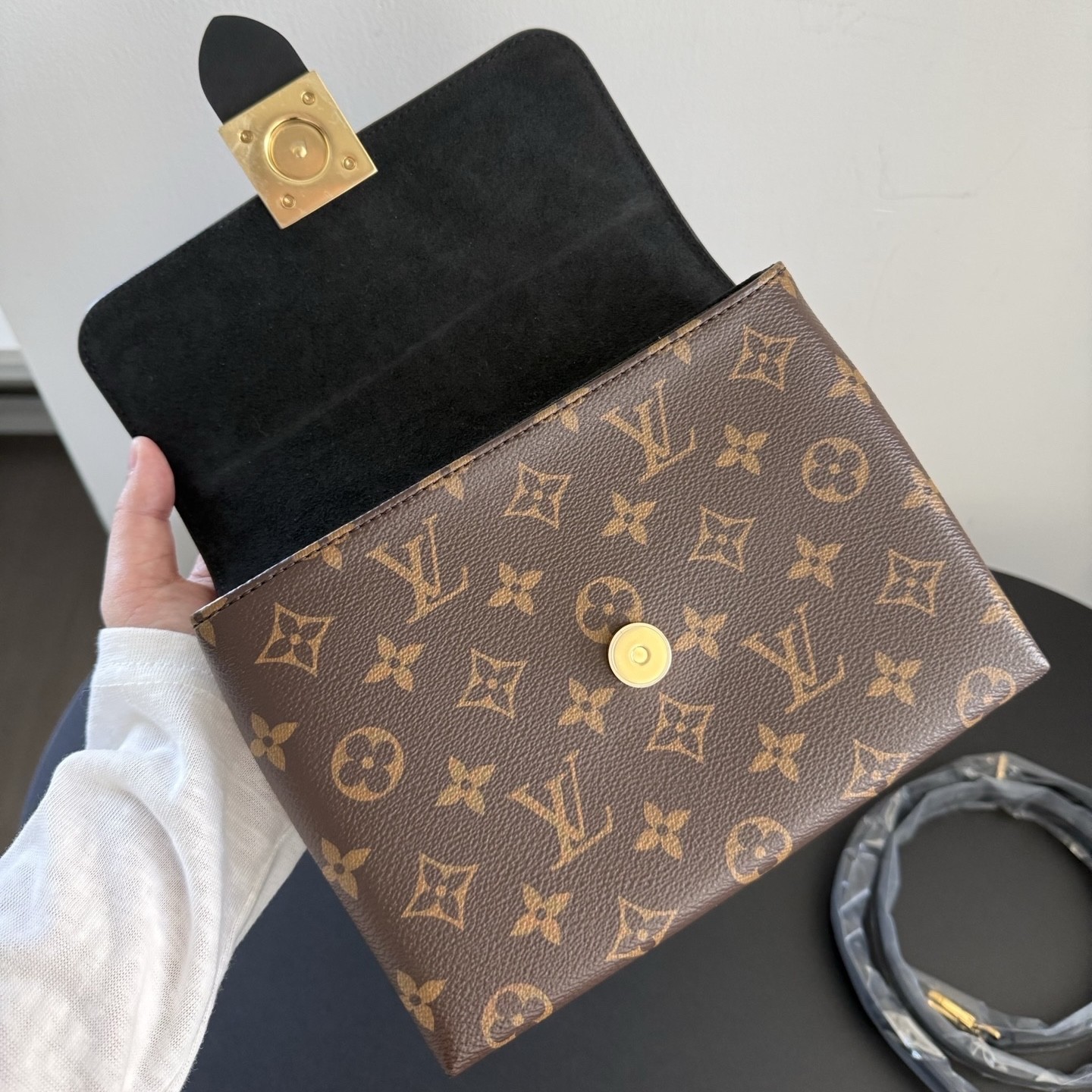 Louis Vuitton Pre-Owned Authentic Shoulder Bag Brown Coated Canvas