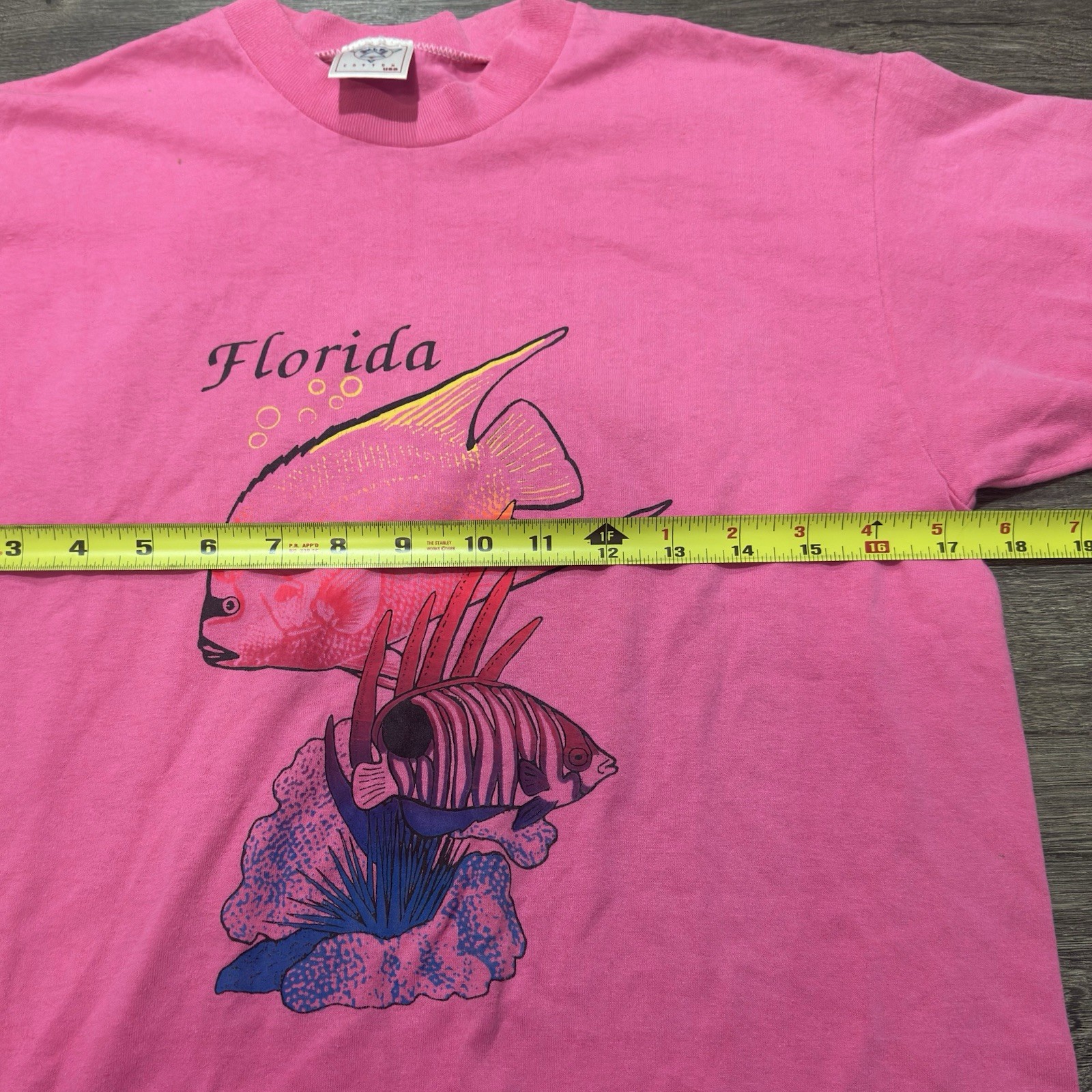 Vintage Florida Fish T Shirt Single Stitch USA 80s 90s Graphic Tee Pink Size M