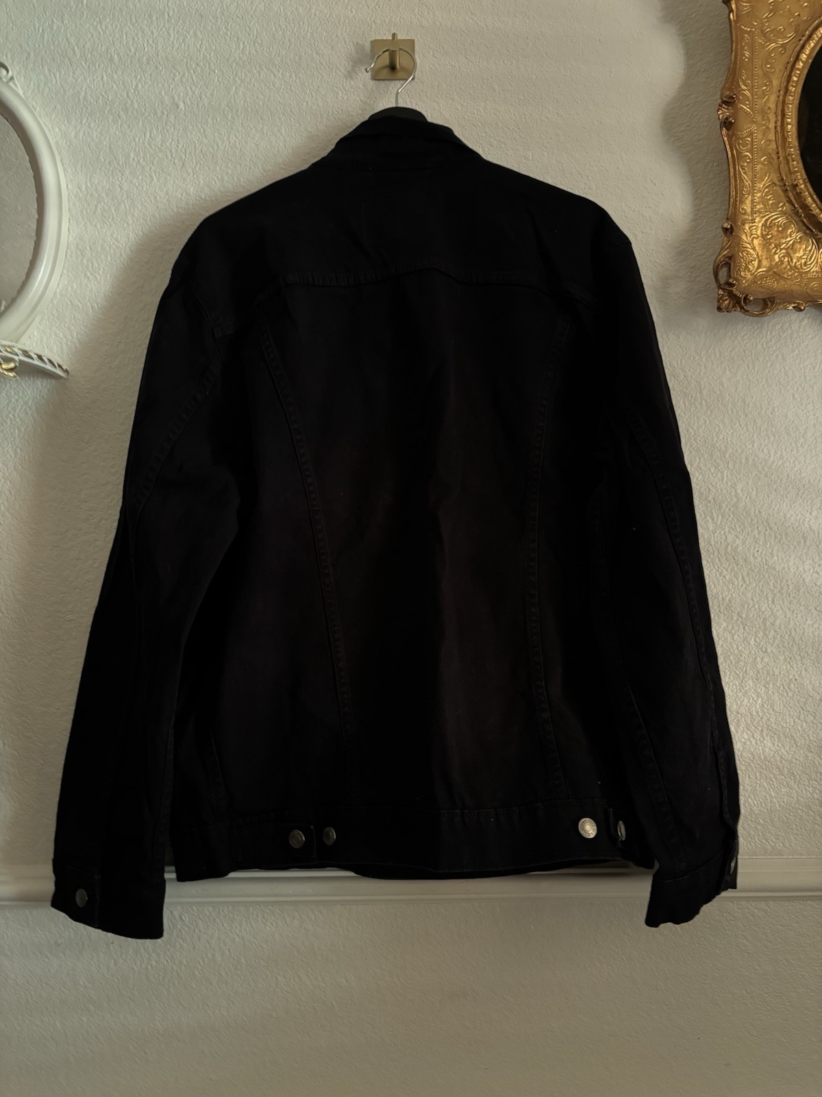 NWOT Mens Levi’s Signature Gold Trucker Denim Jacket Sz LG Black Button Front