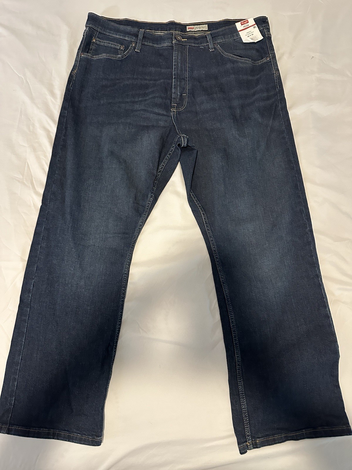 Wrangler Five Star Premium Men’s Relaxed Fit Bootcut Dark Wash Blue Jeans 40×30