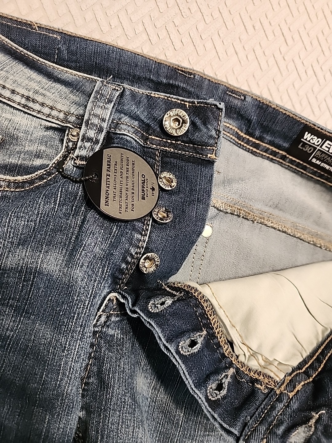 NWT $99 Buffalo David Bitton Jeans Evan-X slim strech vintage blue classic