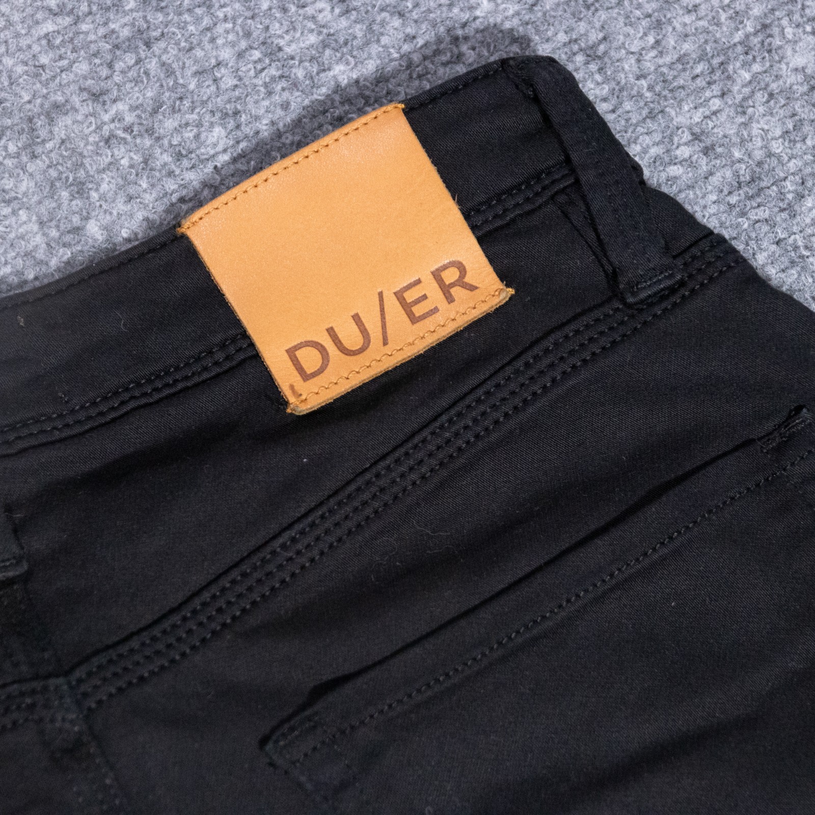 DU/ER Duer Jeans Black Performance Slim Straight Stretch Denim Men’s 28×29